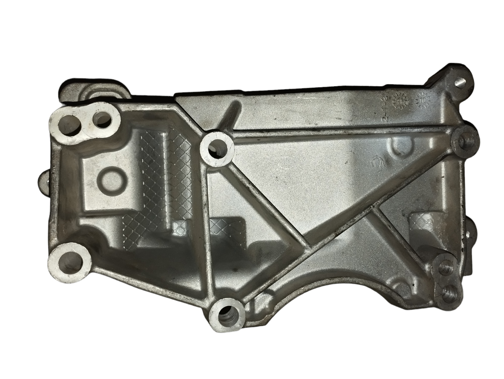 Suporte Do Alternador Peugeot 307 308 2.0 16v  2009 A 2015