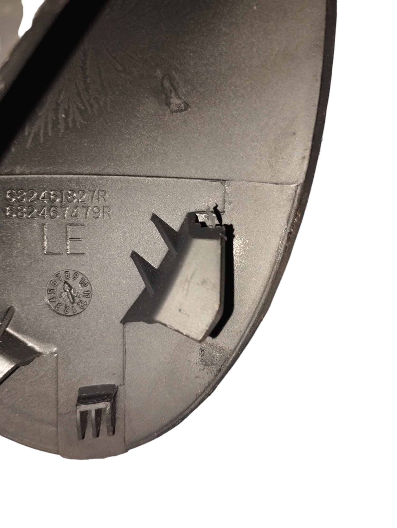 Acabamento Esquerdo Painel Renault Duster 2014 682461827r 2