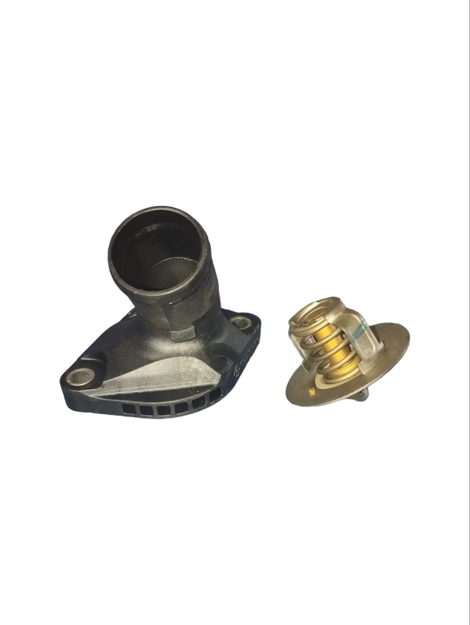 Flange E Válvula Termostática Renault Captur Duster 1.6 16v