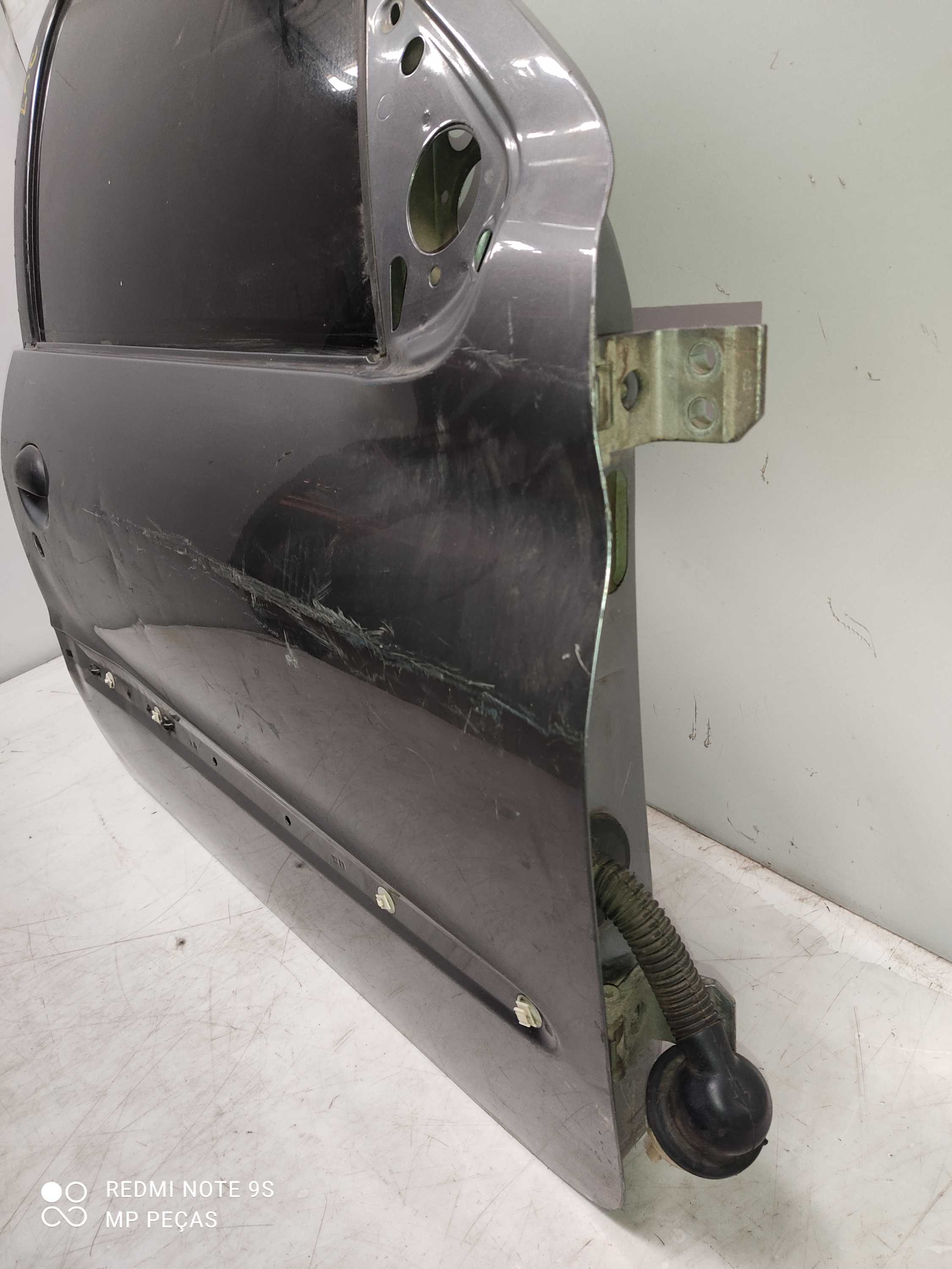 Porta Dianteira Direita Peugeot 206 207  Cinza Completa