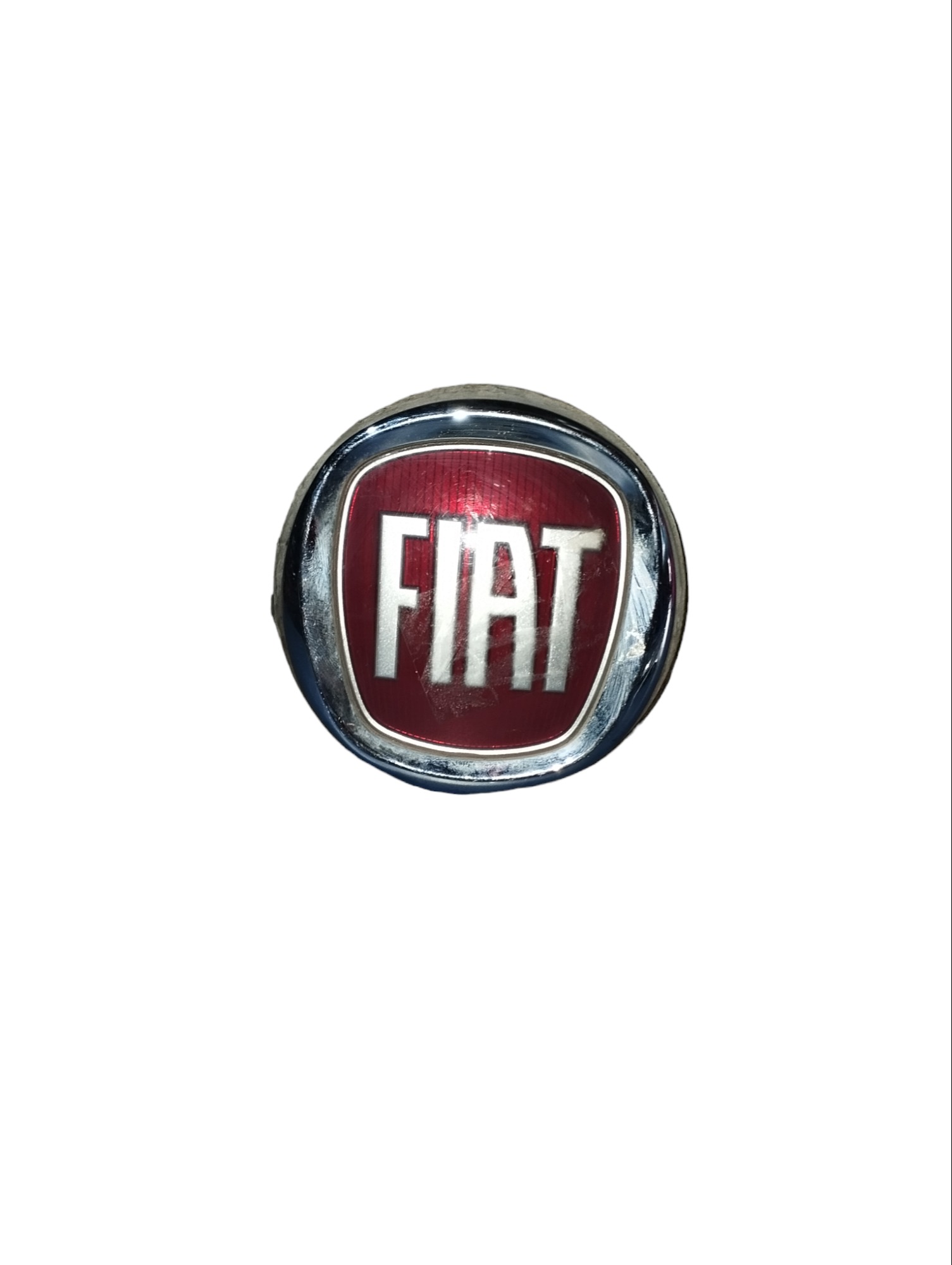 Emblema Vermelho  Fiat Strada Dianteira 51804366 Vermelho