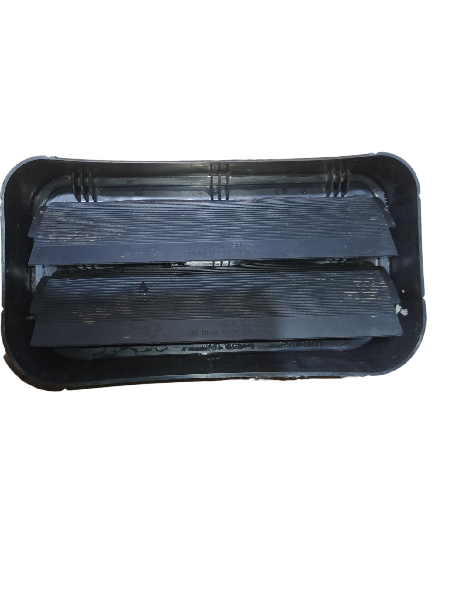 Difusor Painel Ar Traseiro Esquerdo Peugeot 208 2012 A 2016 1