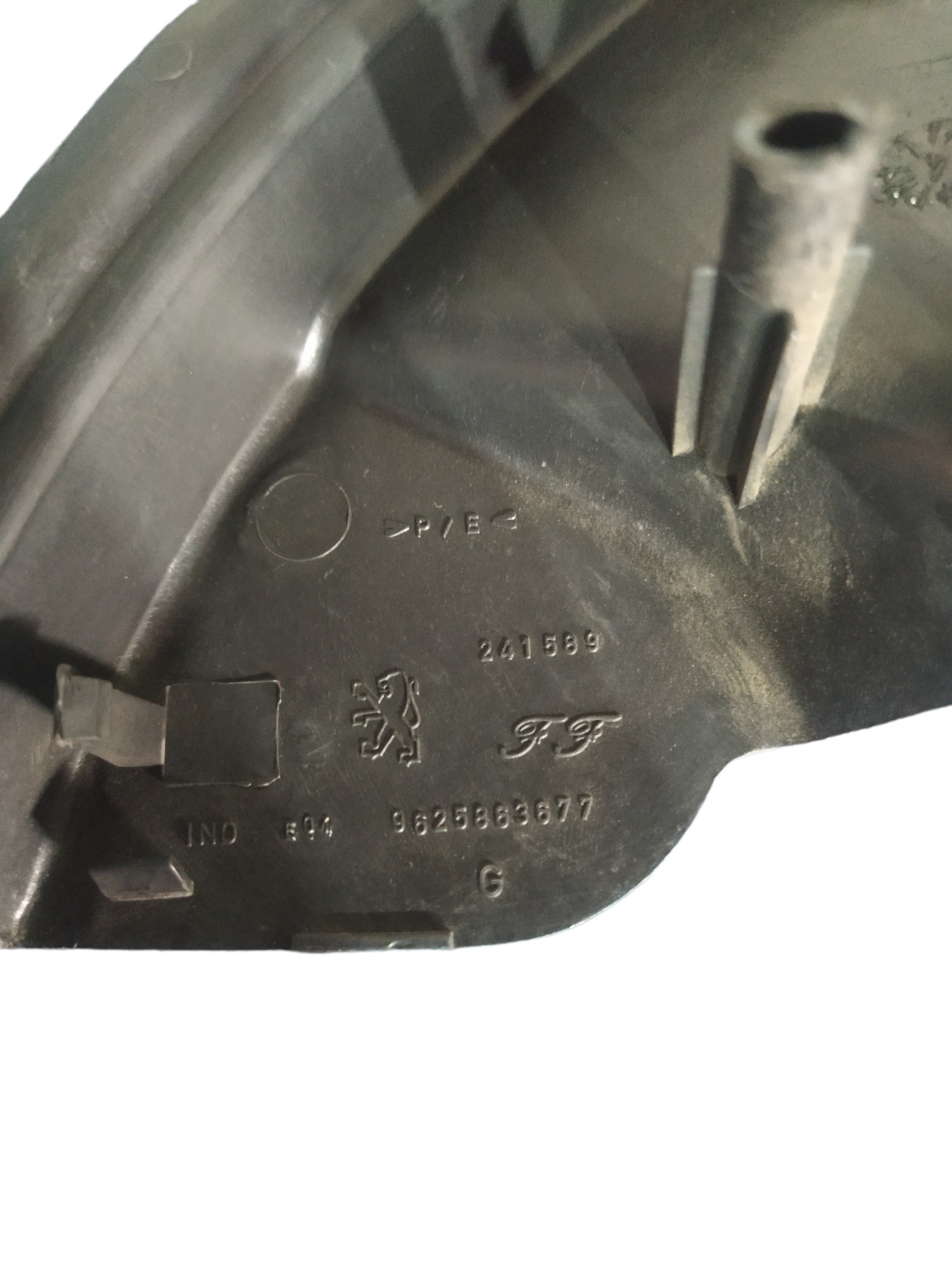 Acabamento Interno Retrovisor Esquerdo Peugeot 206 Preto 3