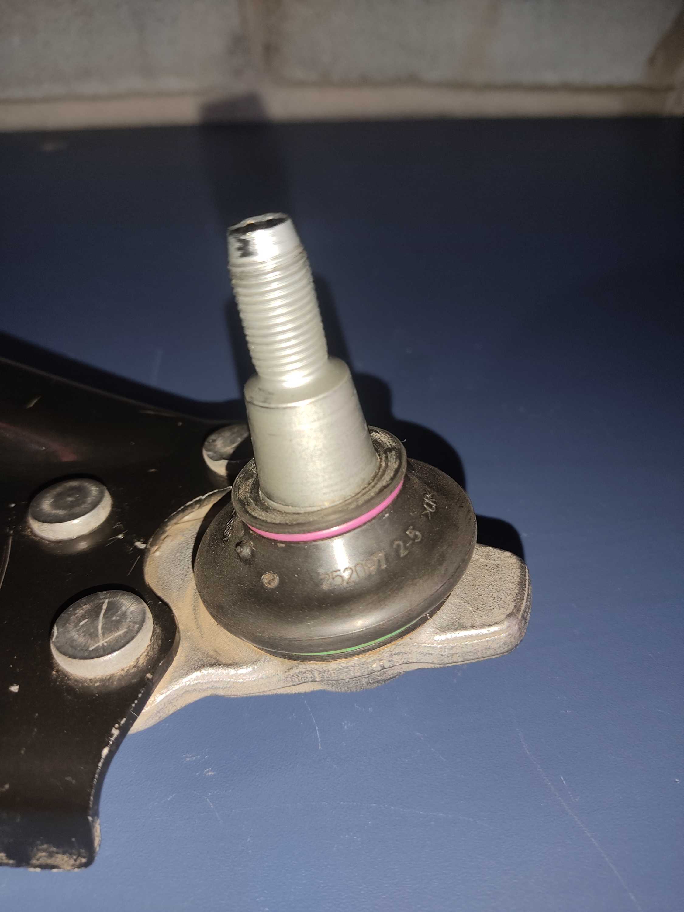 Bandeja Suspensão É Pivo Renault Duster 2011 A 2016 Origina 5