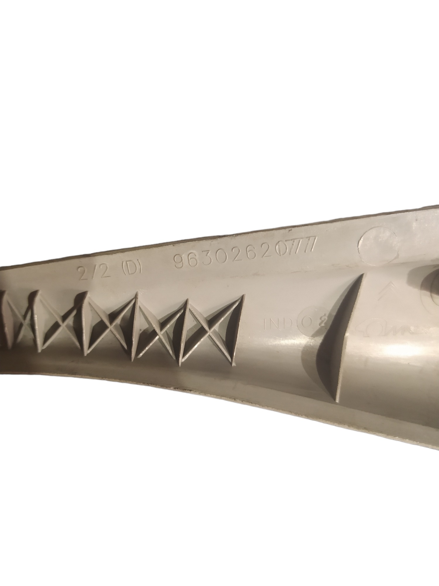 Acabamento Interno Do Retrovisor Direito Xsara Picasso 2012 3