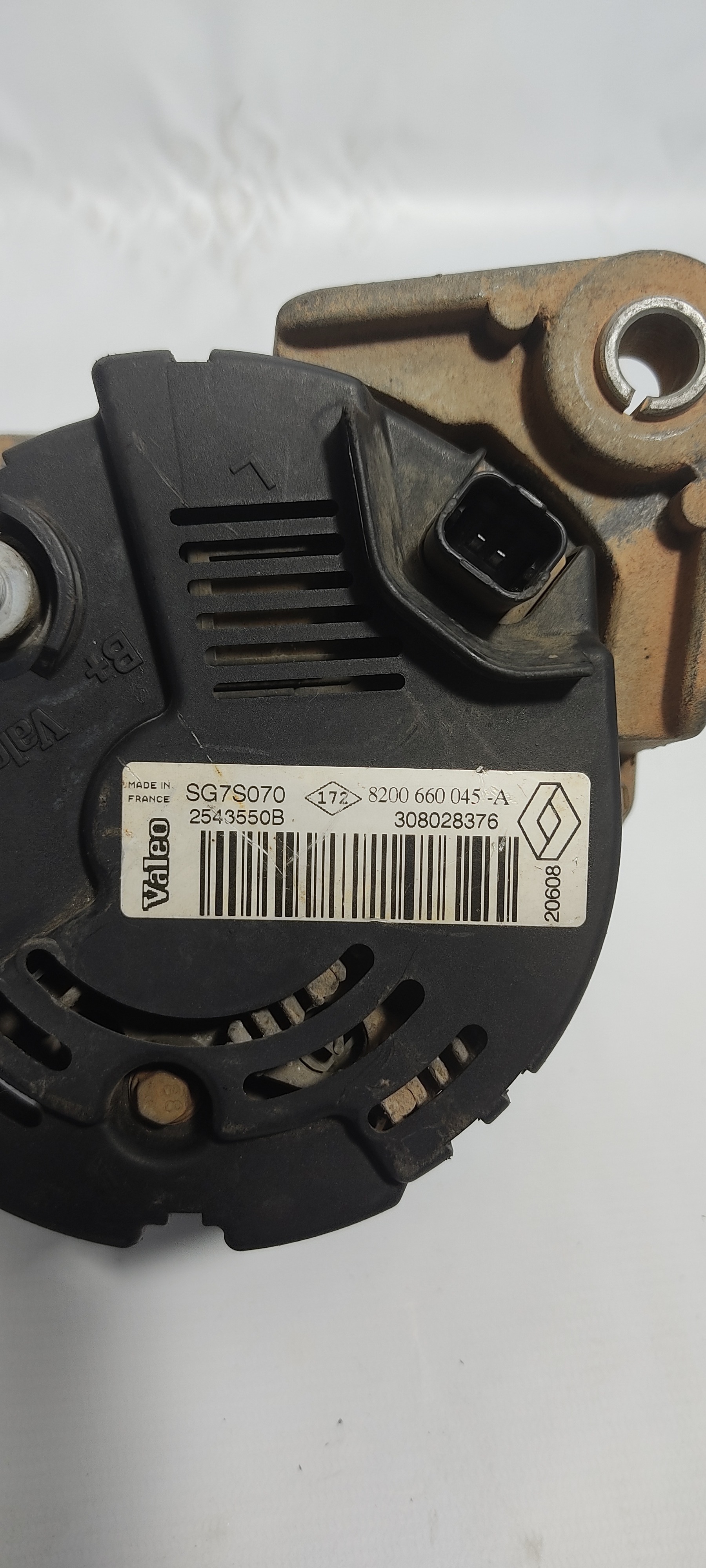 Alternador Renault Sandero  1.0 16v 308028376 1