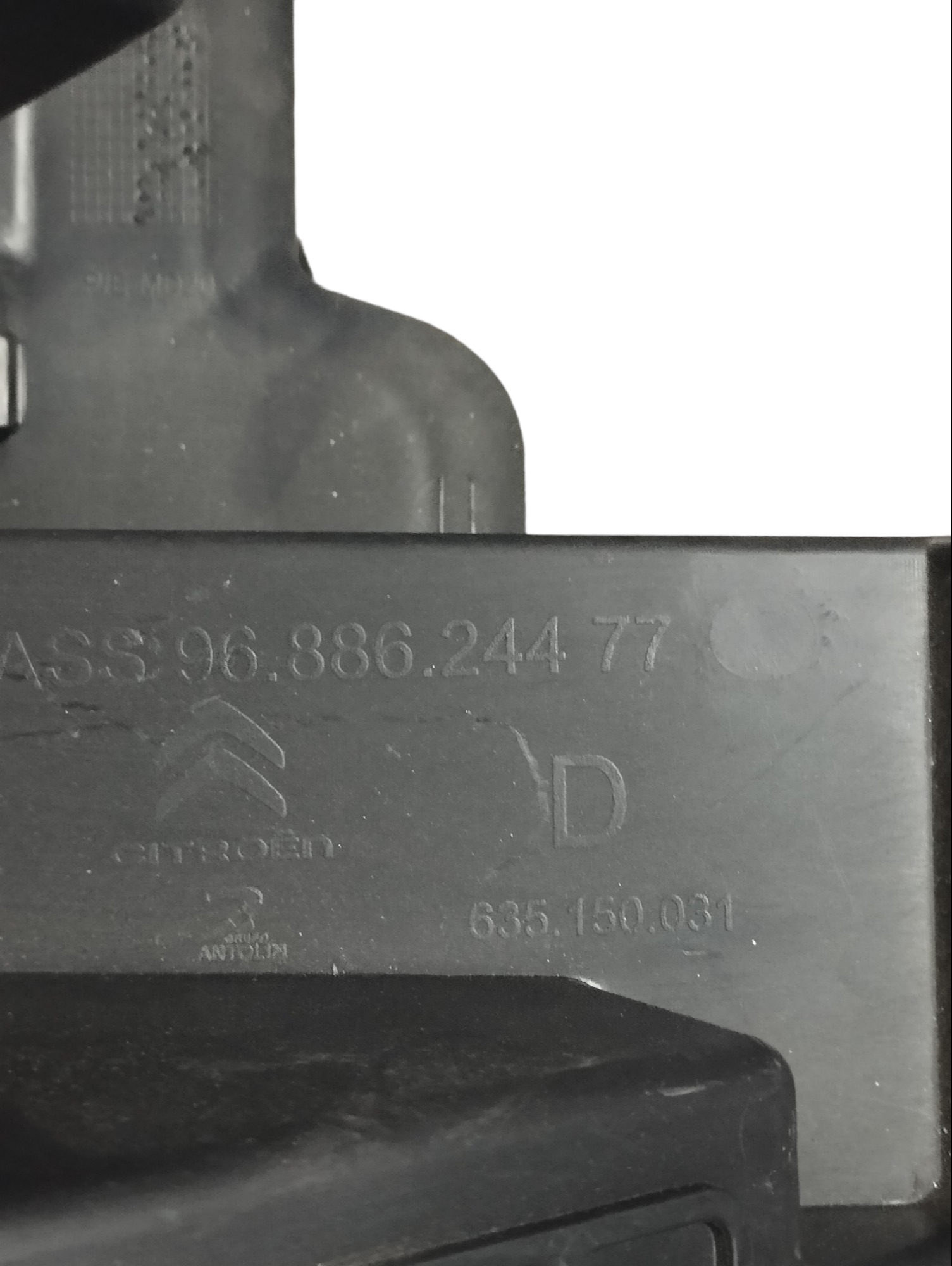 Acabamento Do Porta Malas Direito Citroen C3 Picasso 3