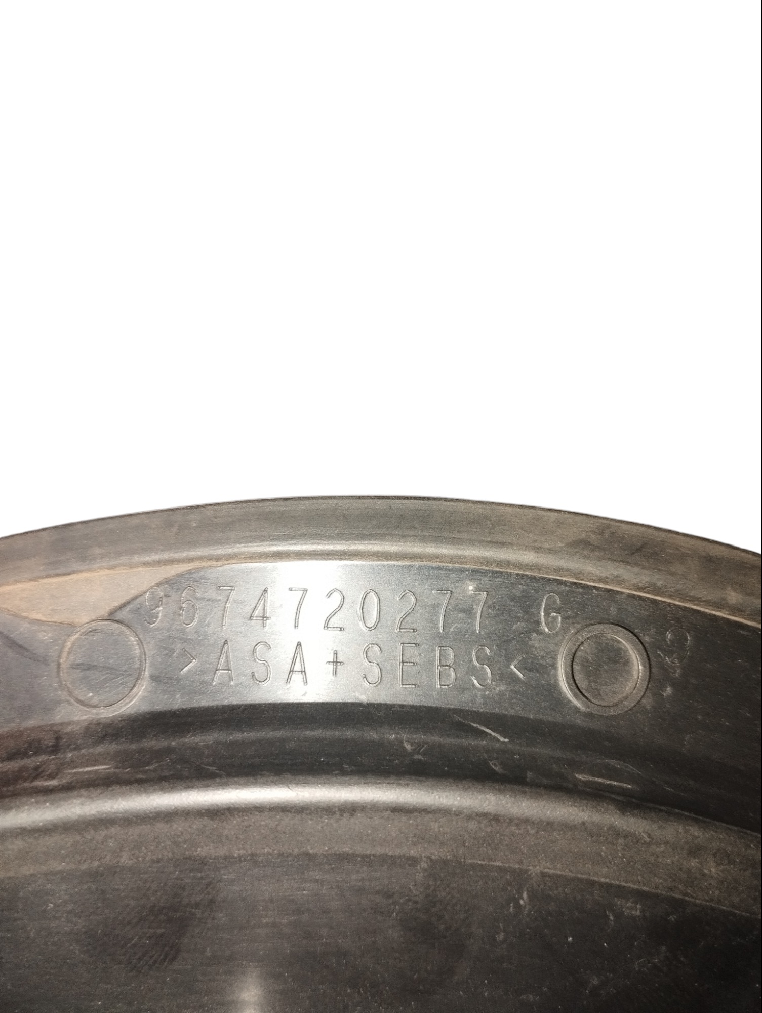 Acabamento Coluna Traseira Esquerda Peugeot 208 2013  2018 3