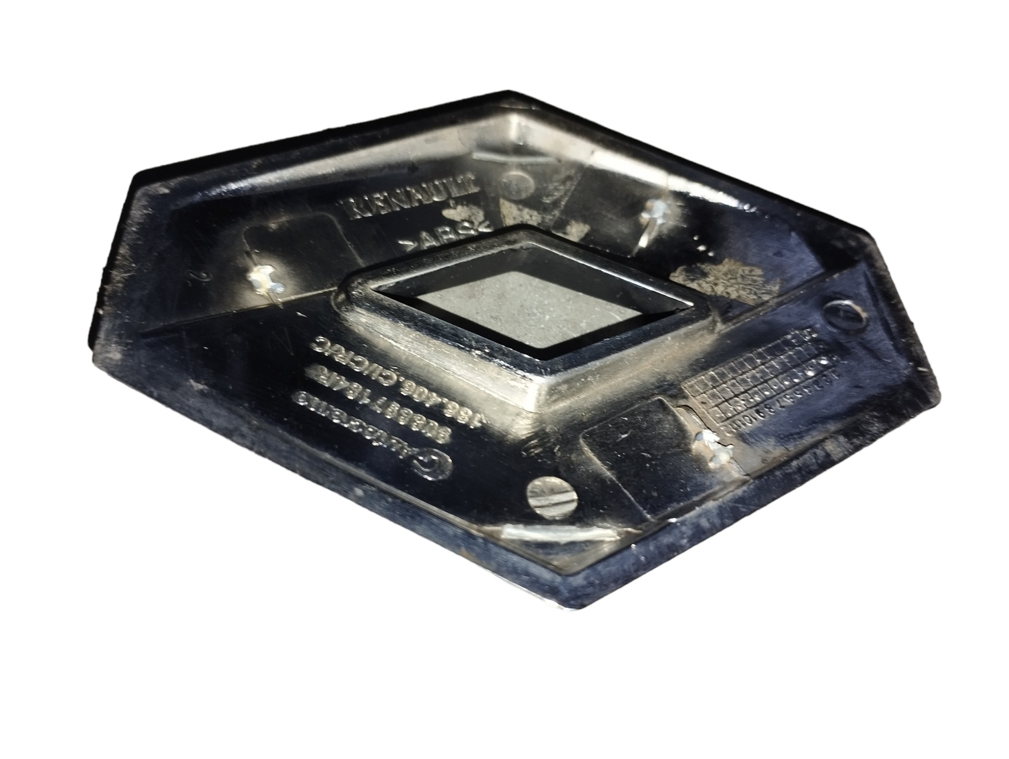 Emblema Tampa Traseira Renault Duster 2015 A 2020 1