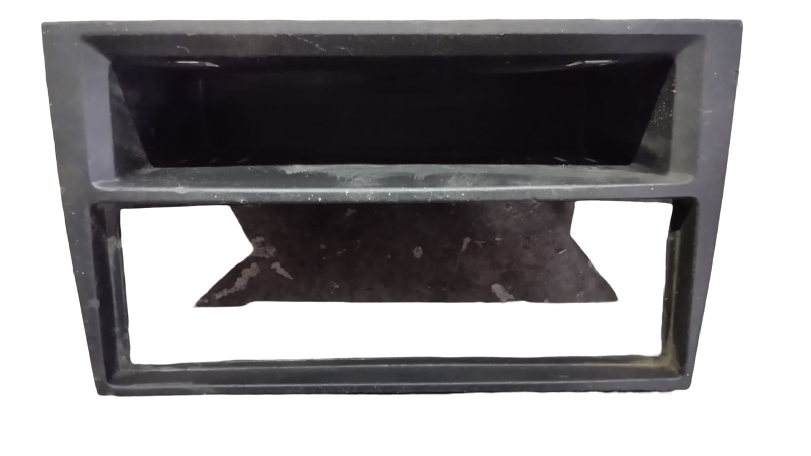 Moldura Porta Objetos/rádio Gm Corsa Montana Ppepdmtc20 Preto