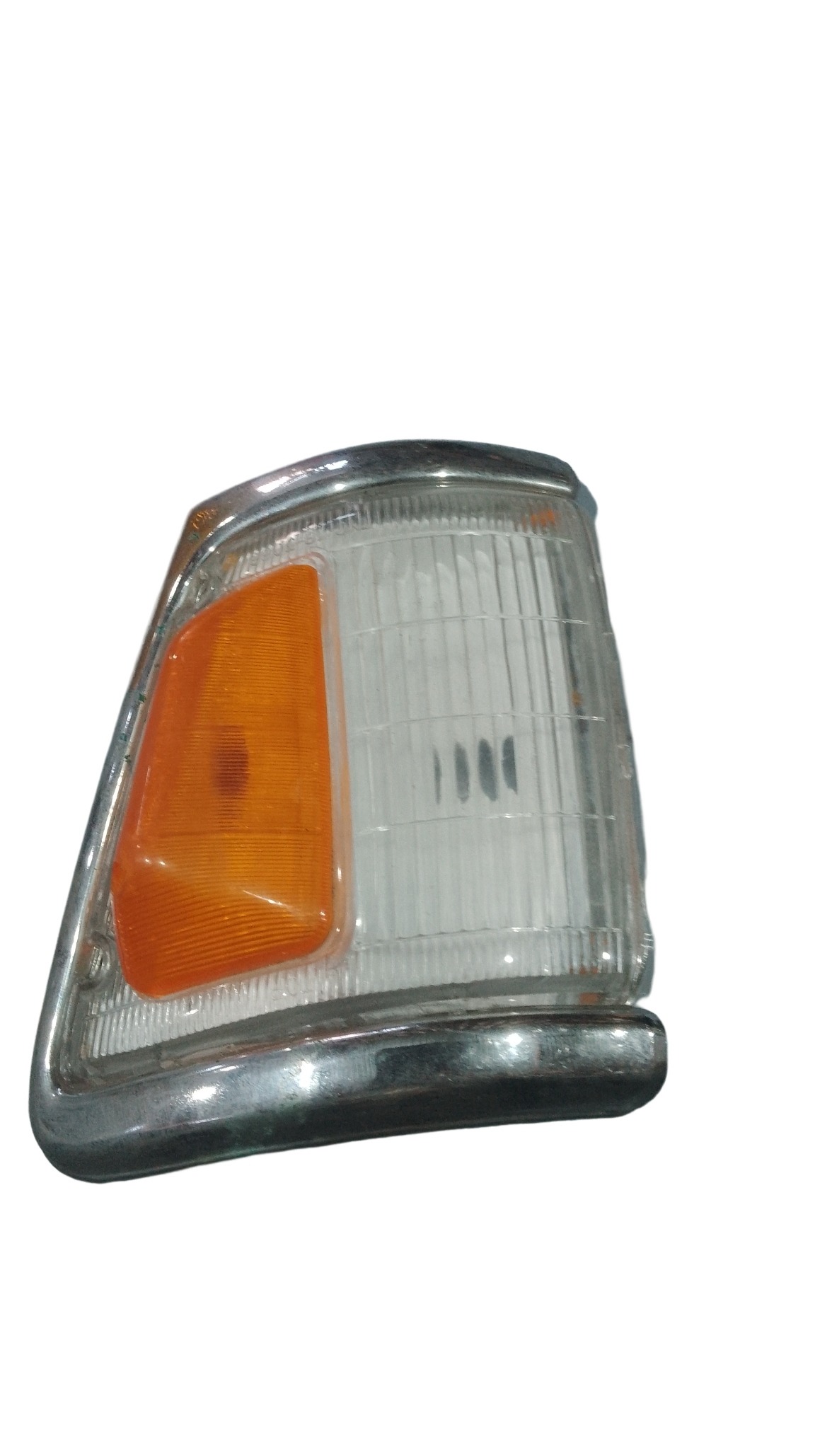 Lanterna Seta Lado Direito Toyota Hilux 93a01  Direito Crom