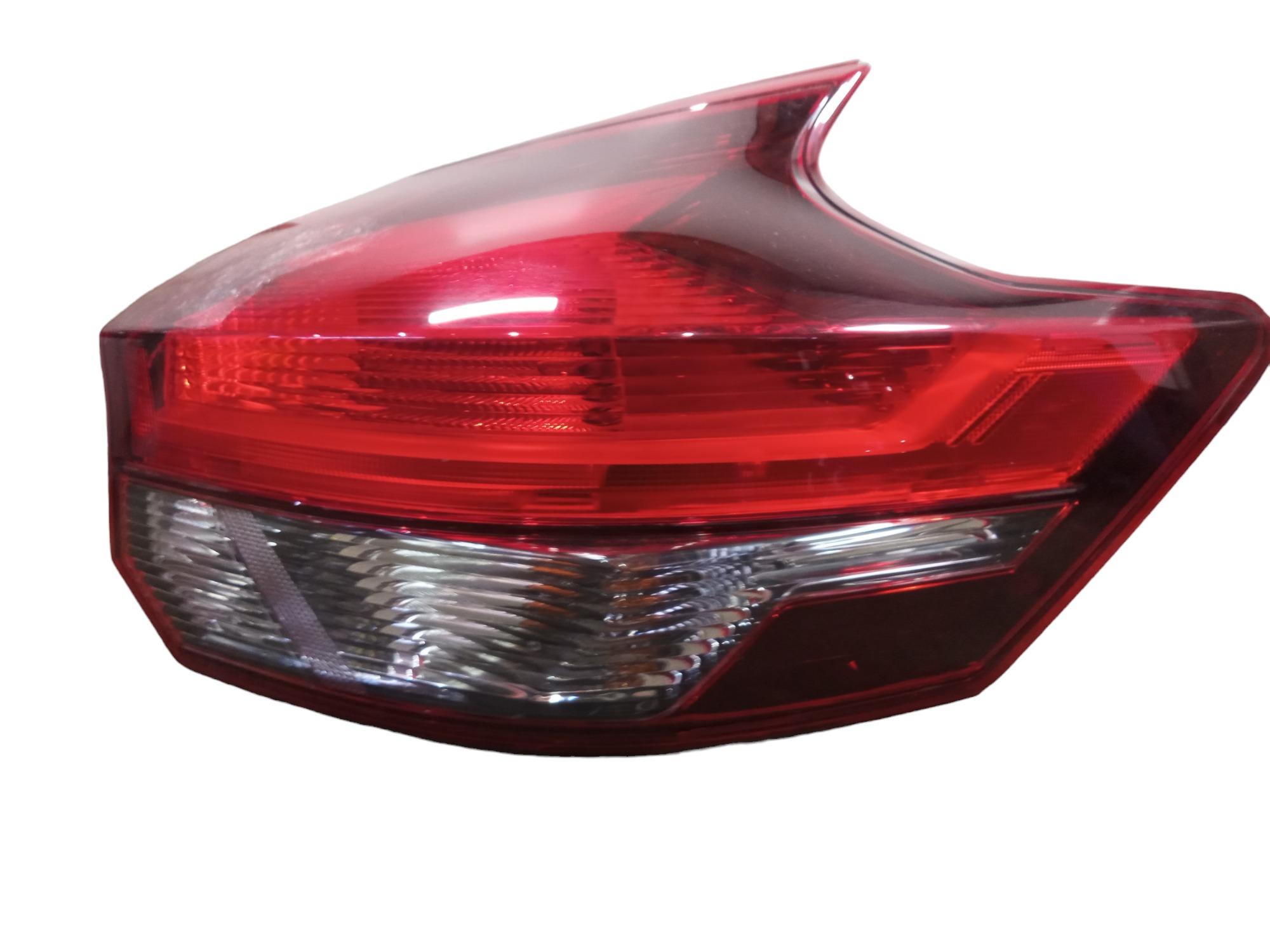 Lanterna Direita Nissan Kicks 2021 1.6 Original  Direito Vermelho