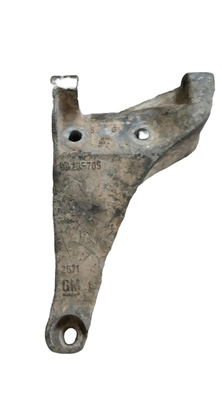 Suporte Do Alternador Chevrolet Kadett / Monza.90265705
