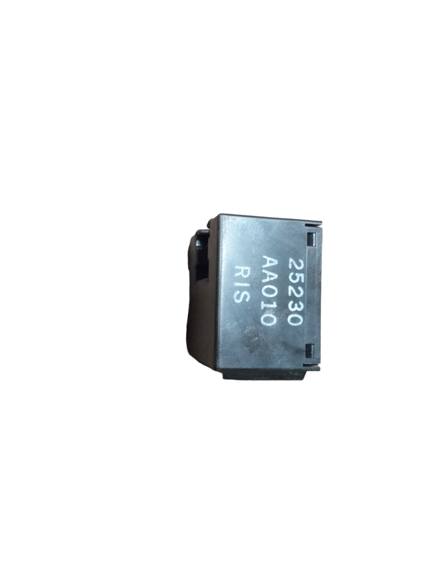 Rele Trava Porta Nissan Kicks 1.6 16v 2021 Original