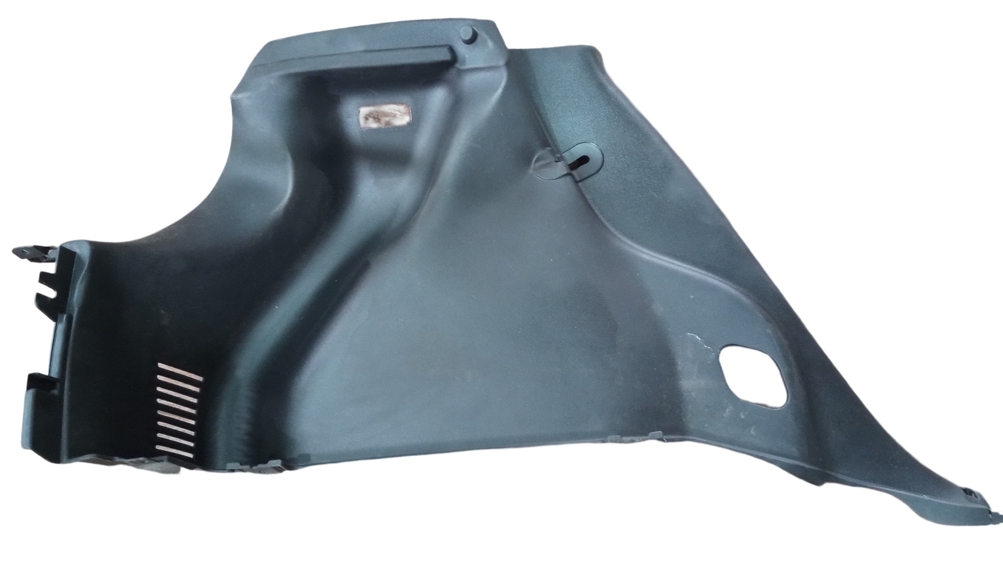 Forro Porta Malas Le Hb20 Orig 857311s000 C/pequeno Amassado