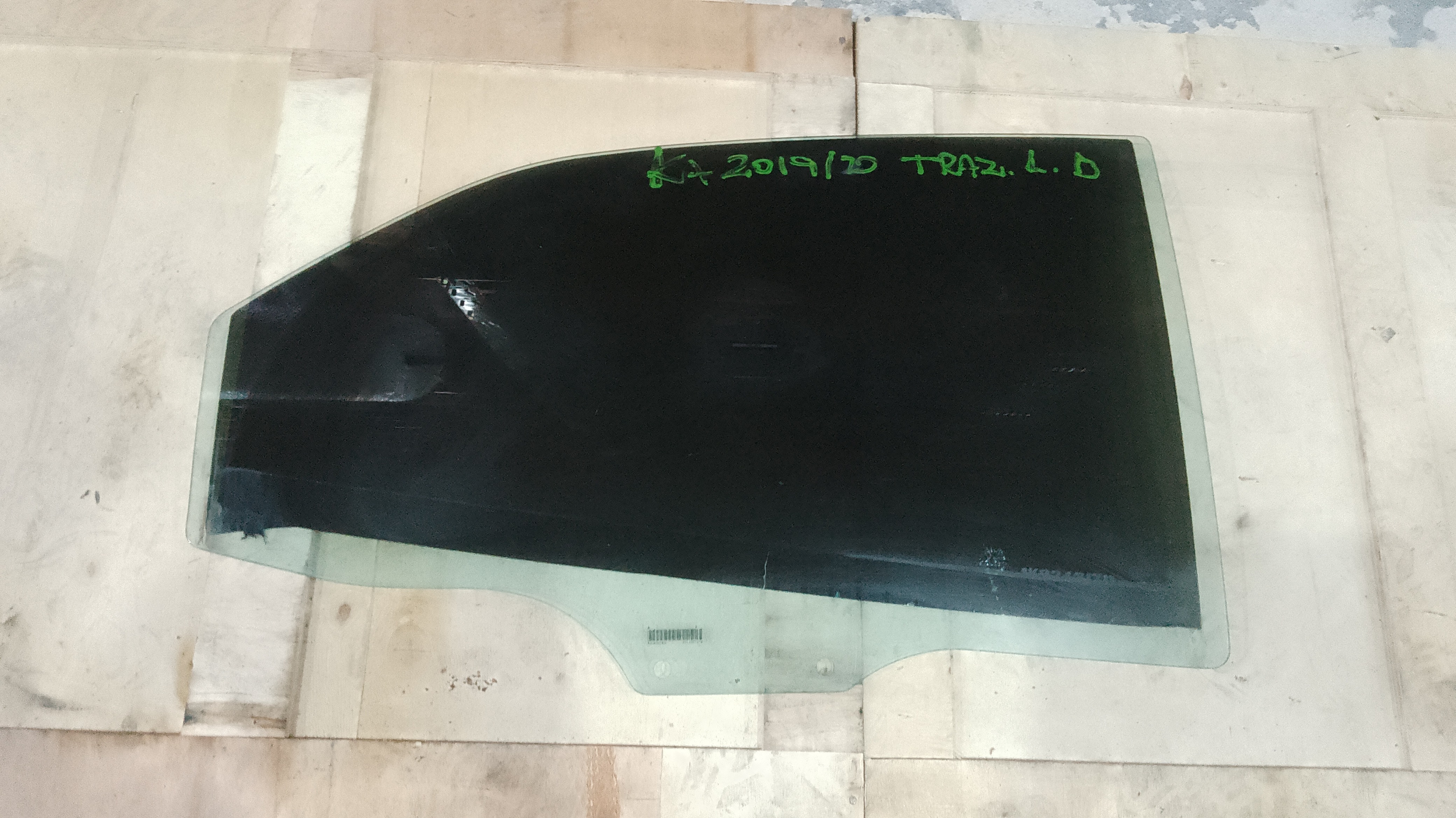 Vidro Lateral De Porta Traseira Direita Ford Ka 2019-20