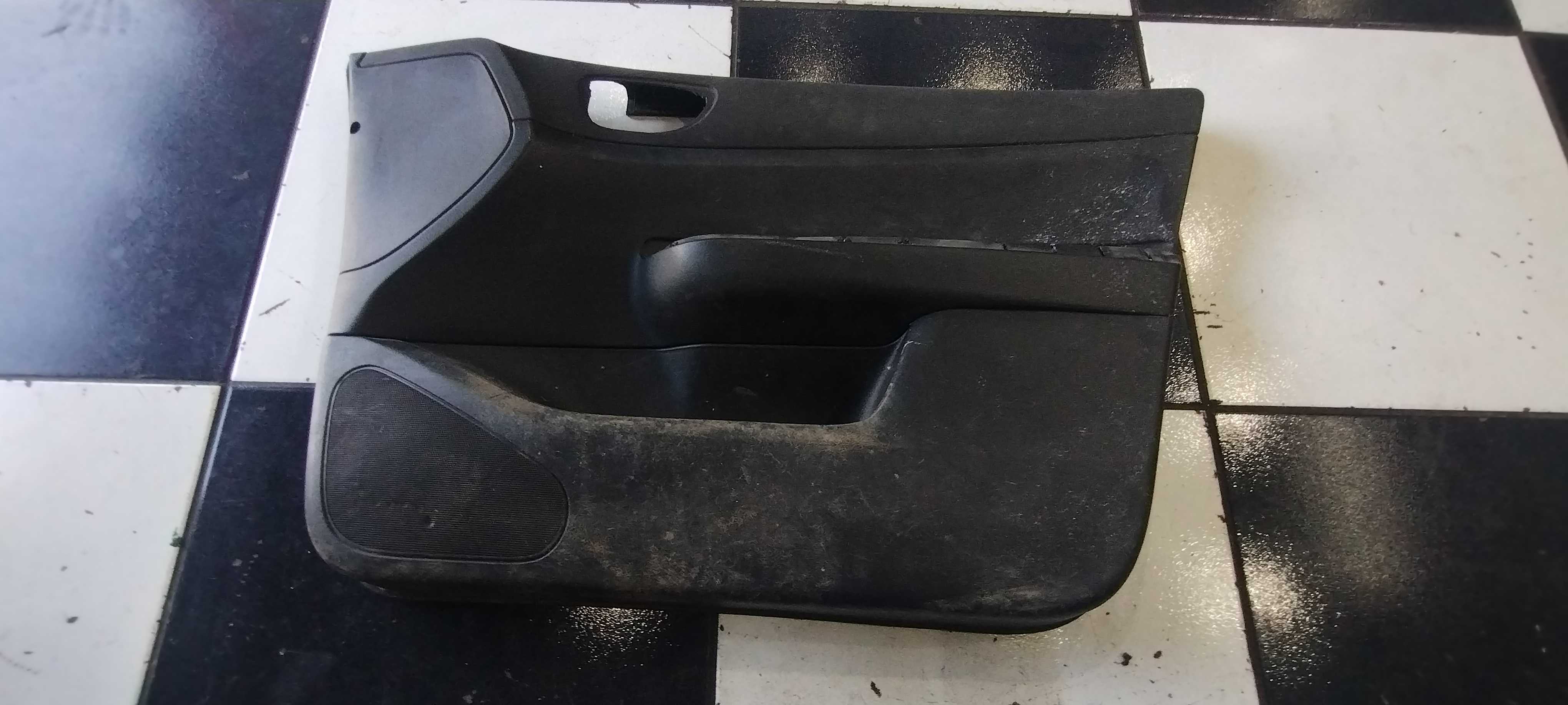 Forro De Porta Peugeot 307 Dianteiro Direito 01/11  Preto 1