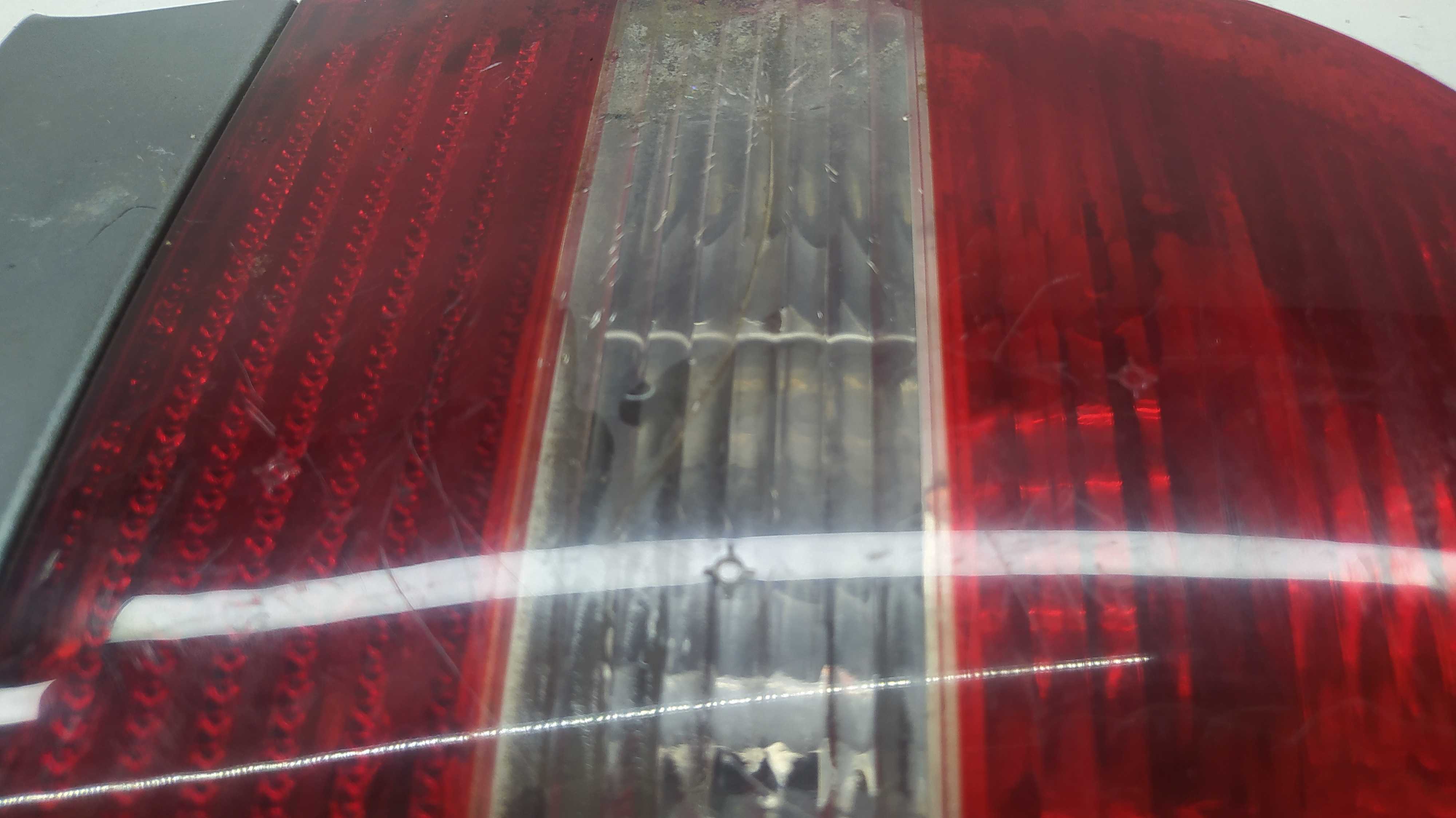 Lanterna Traseira Direita Vw Gol G3 99/05 3