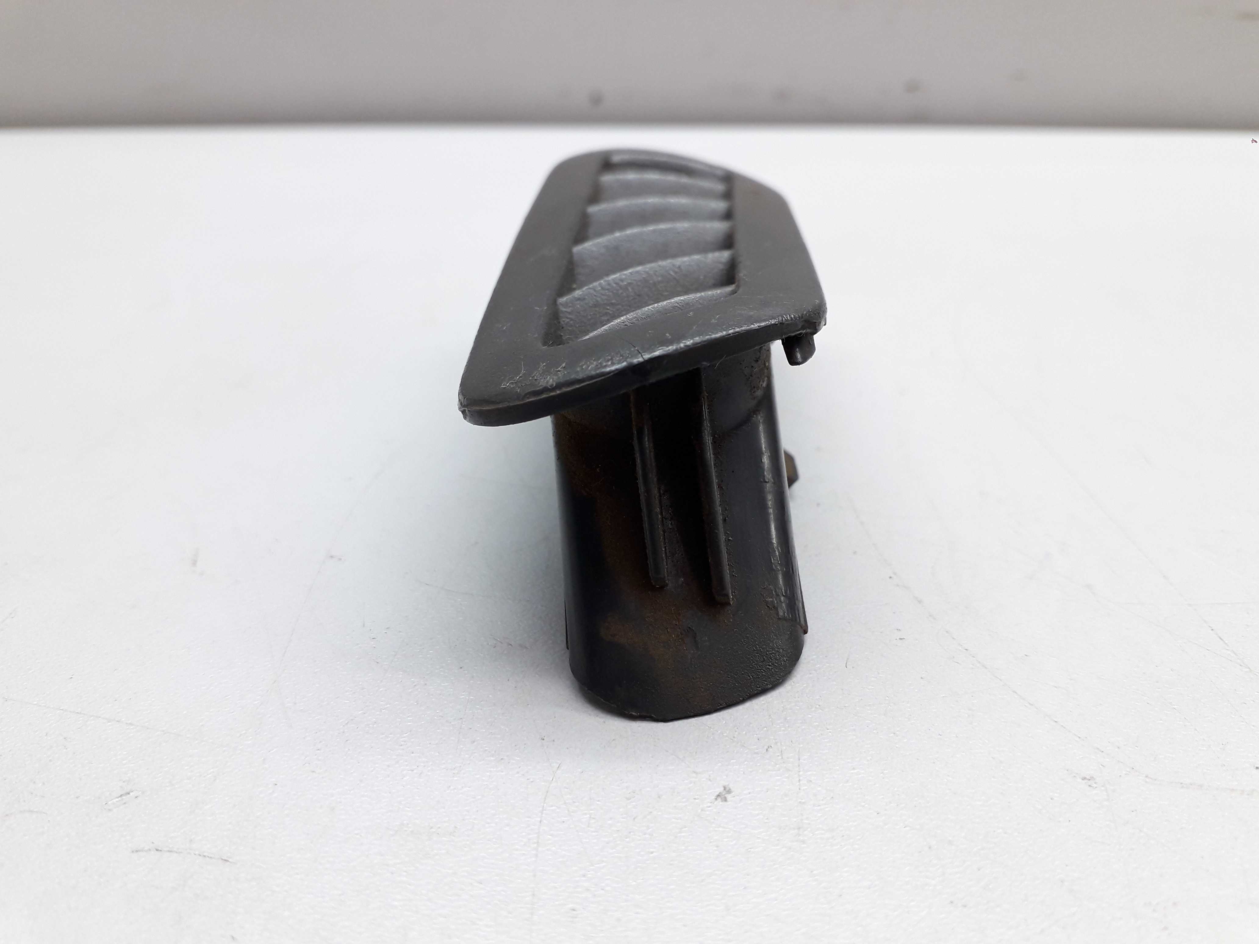 Moldura Difusor De Ar Esquerdo Vw Gol Parati G2 5