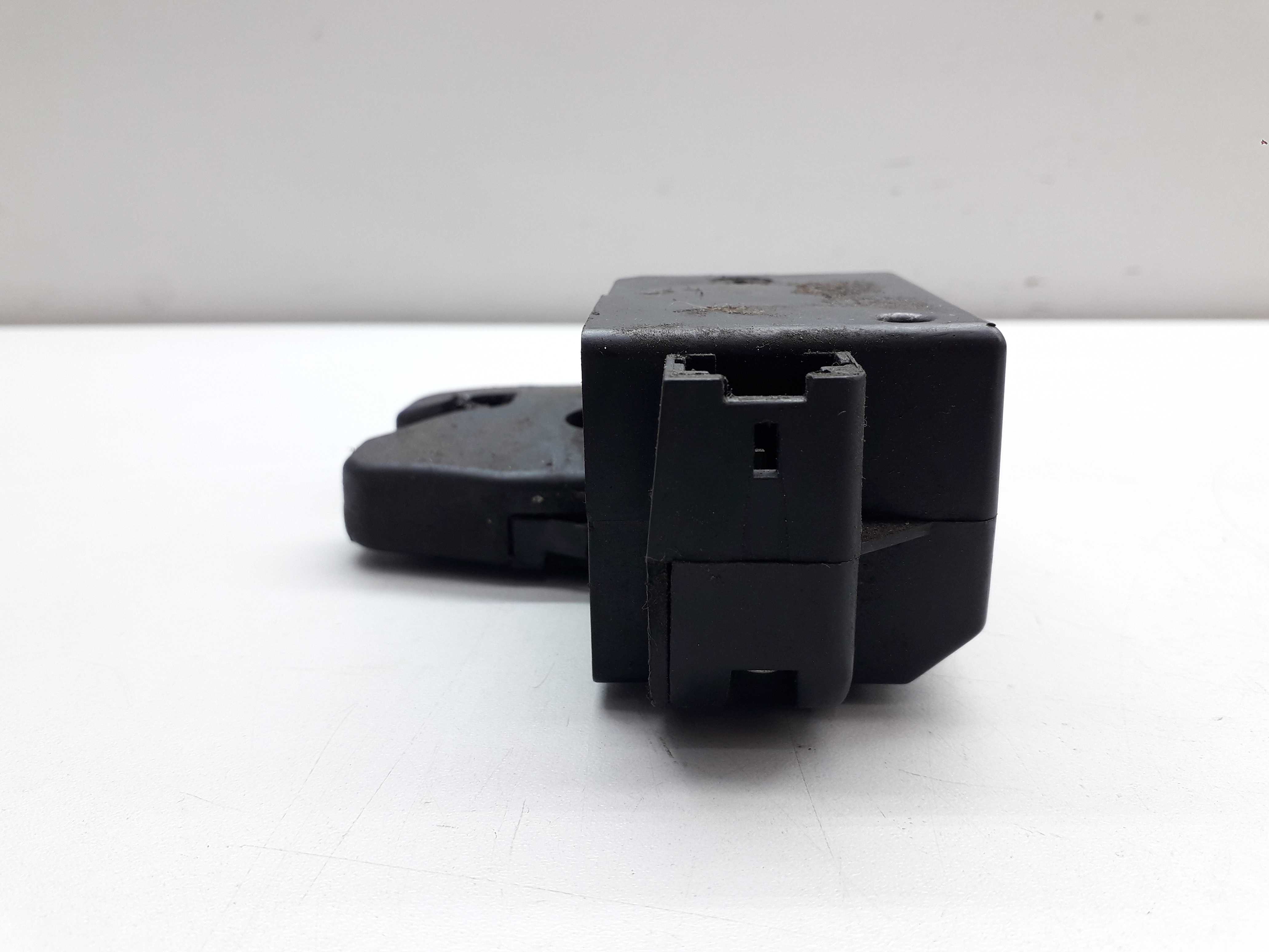 Fechadura Tampa Traseira Peugeot 207 307/citroen C3 3
