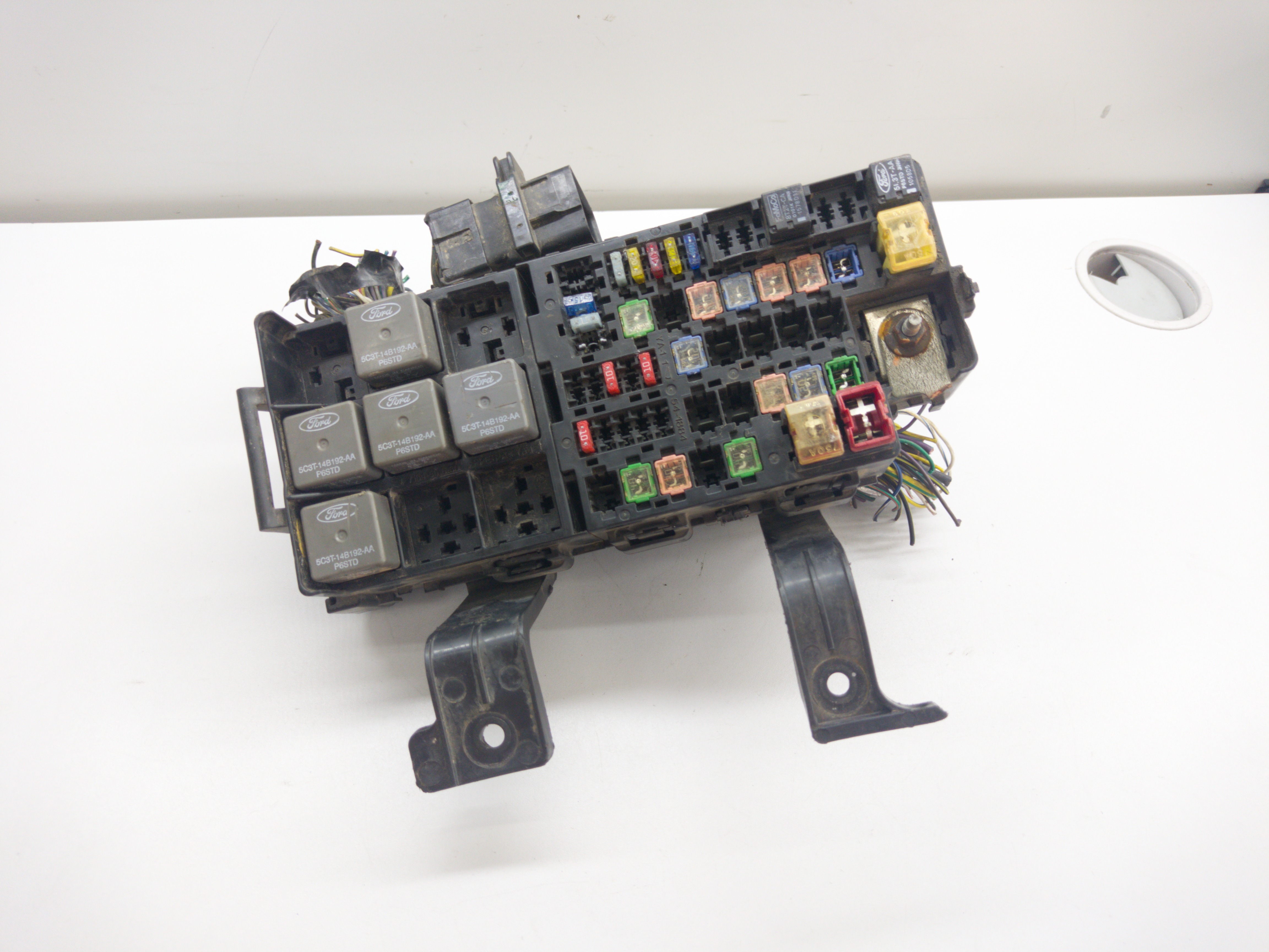Caixa De Rele Ford Fusion 2006/2012 6