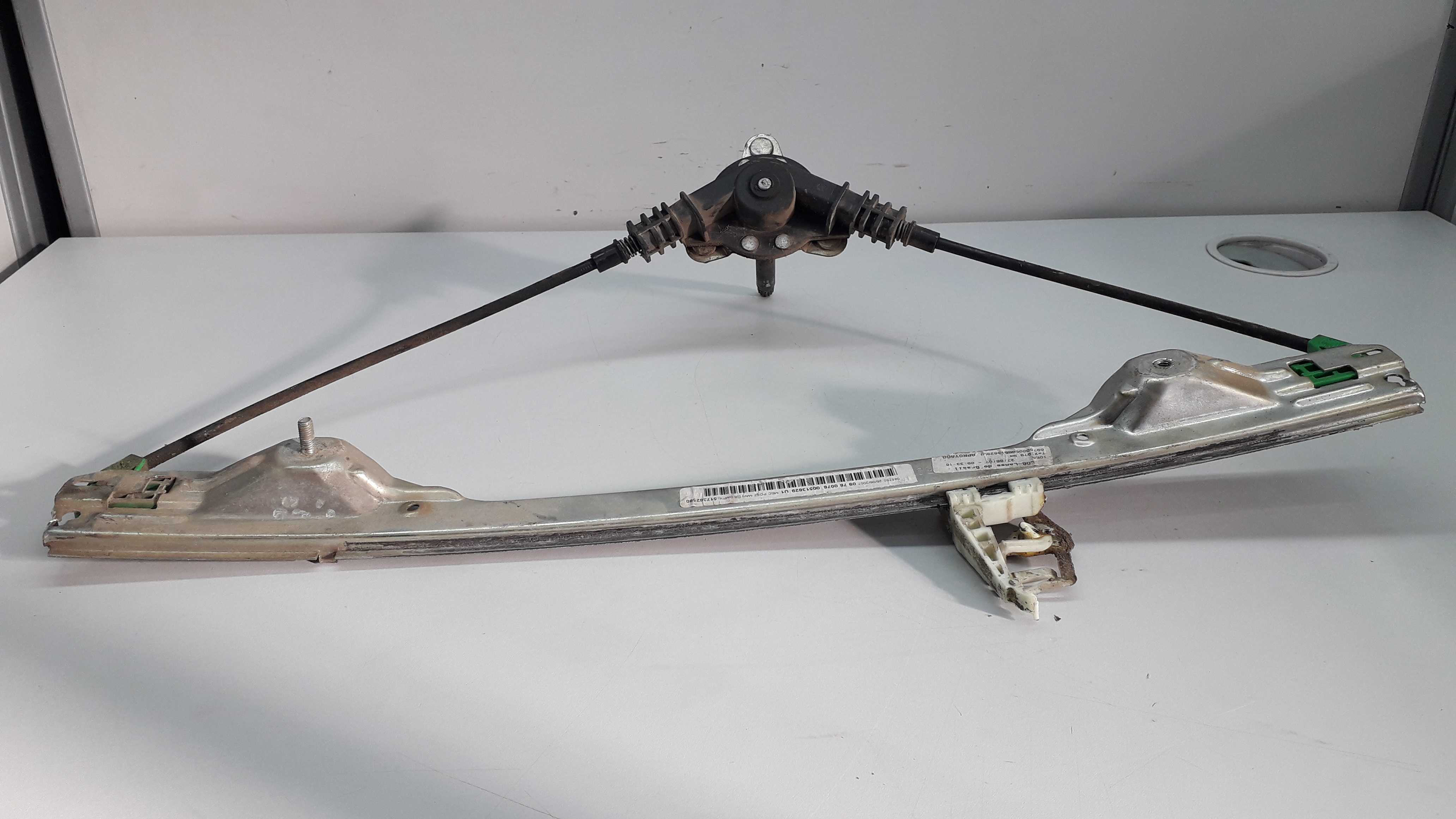 Máquina De Vidro Manual Traseira Direita Fiat Idea 2009 2