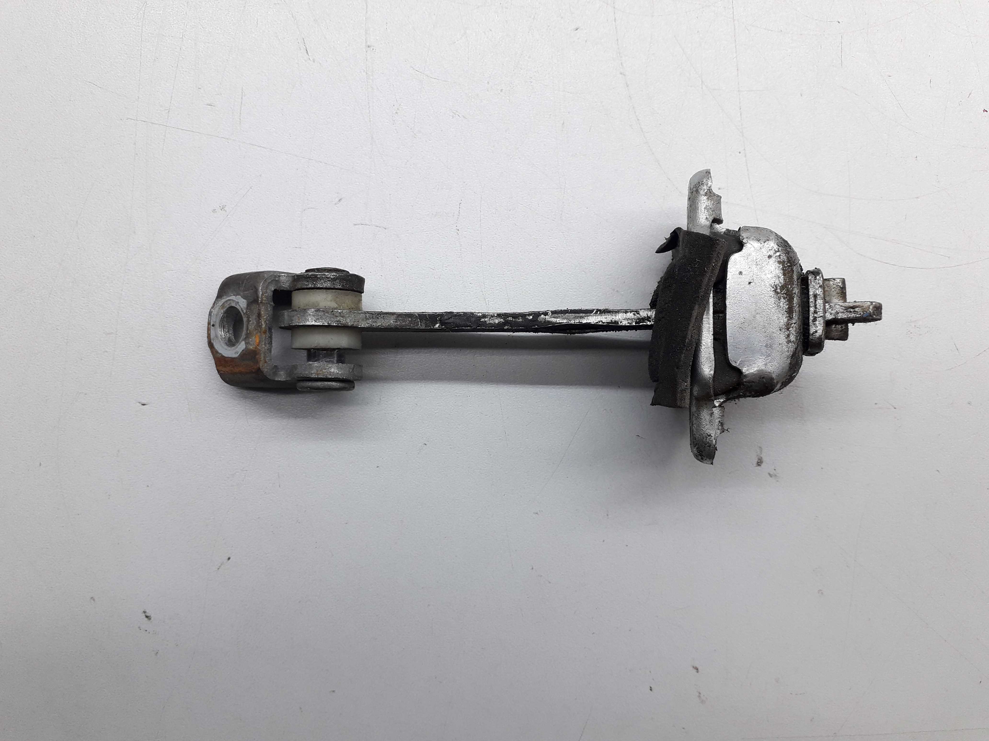 Limitador Porta Dianteira Gm Celta 2008 1