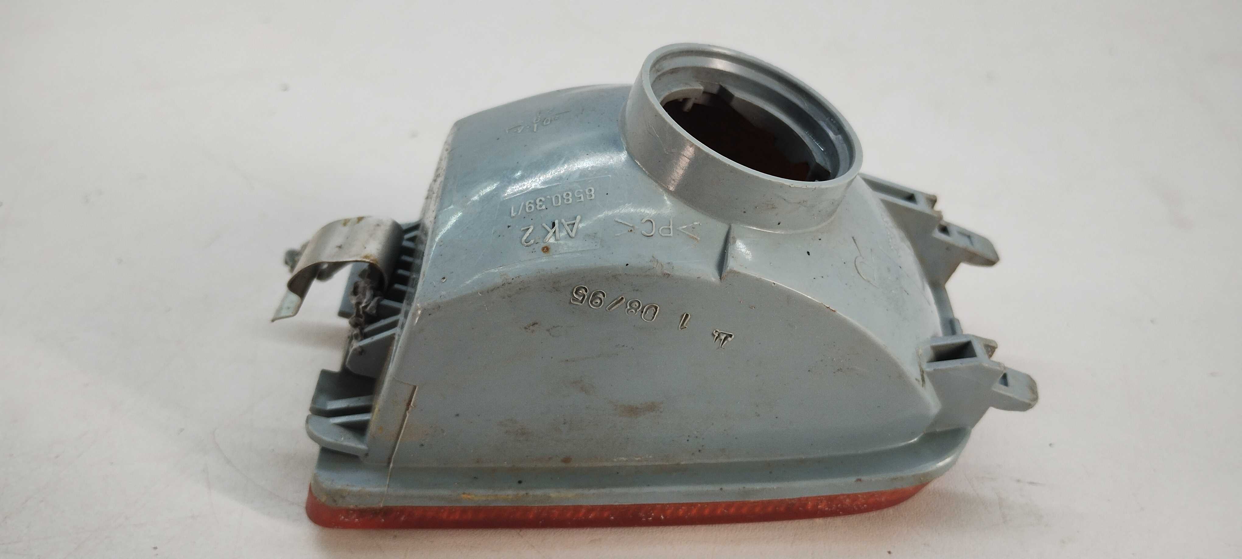 Pisca Âmbar Dianteiro Direito Original Golf Mk3 1994/1998 Direito Preto 5