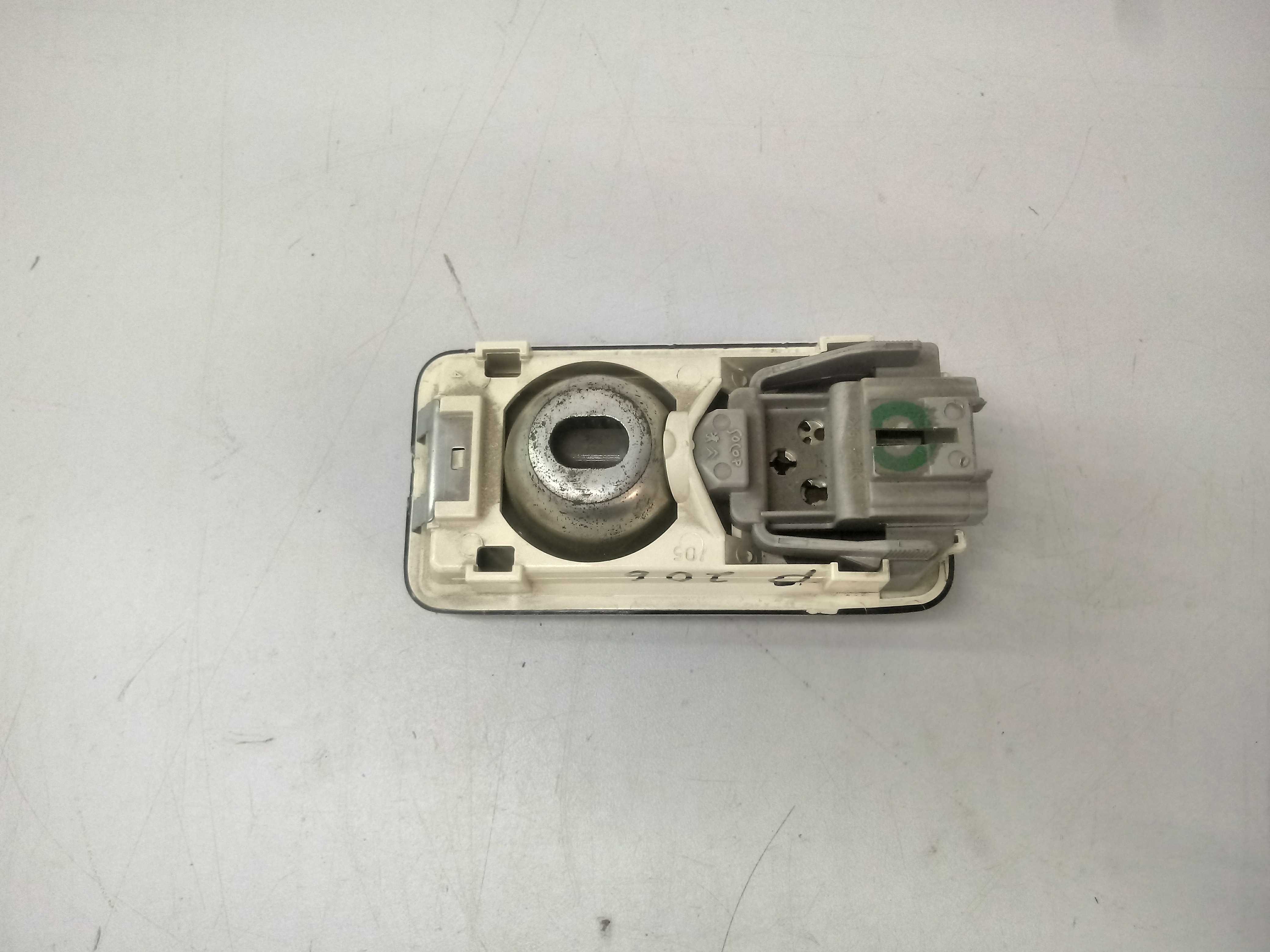 Luz De Teto Peugeot 206 99/10 2