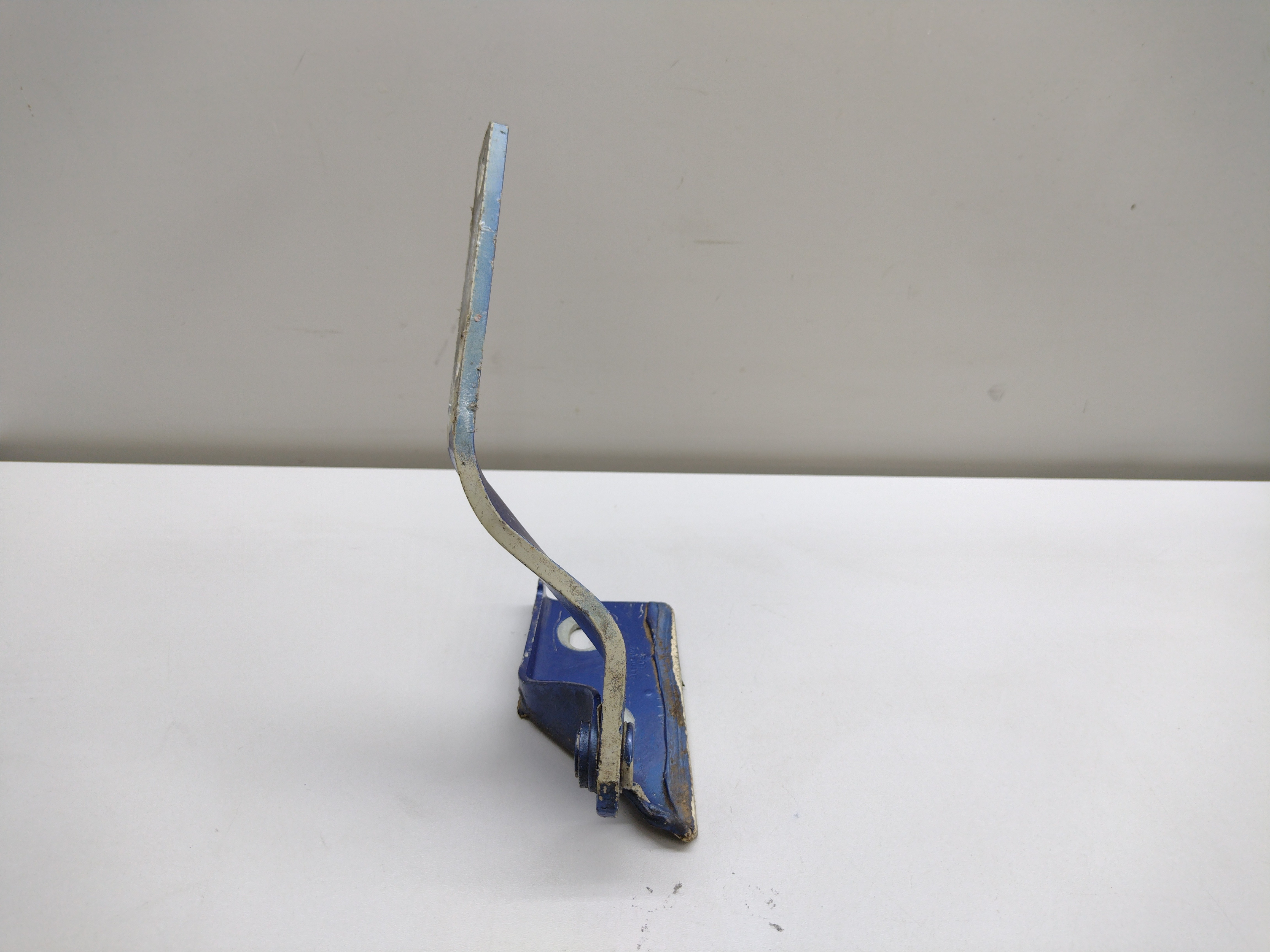 Dobradiça Capô Lado Direito Vw Golf 95 3