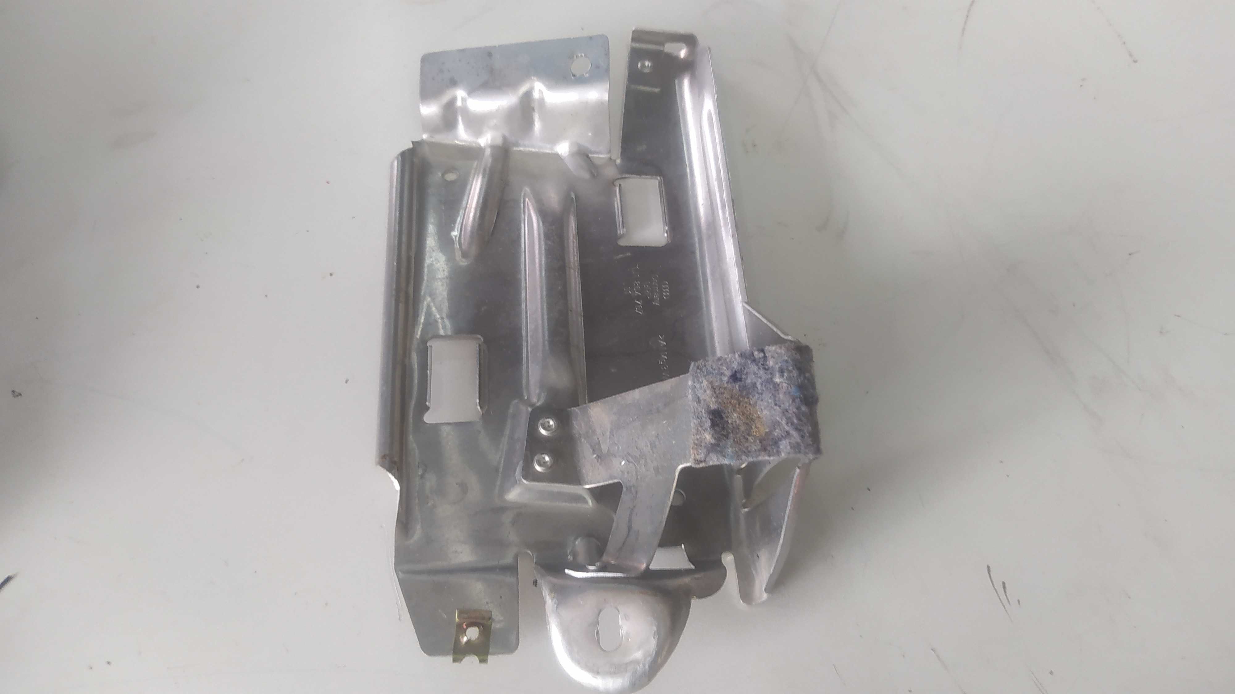 Suporte Para Apoio Dos Pés Audi A3 3