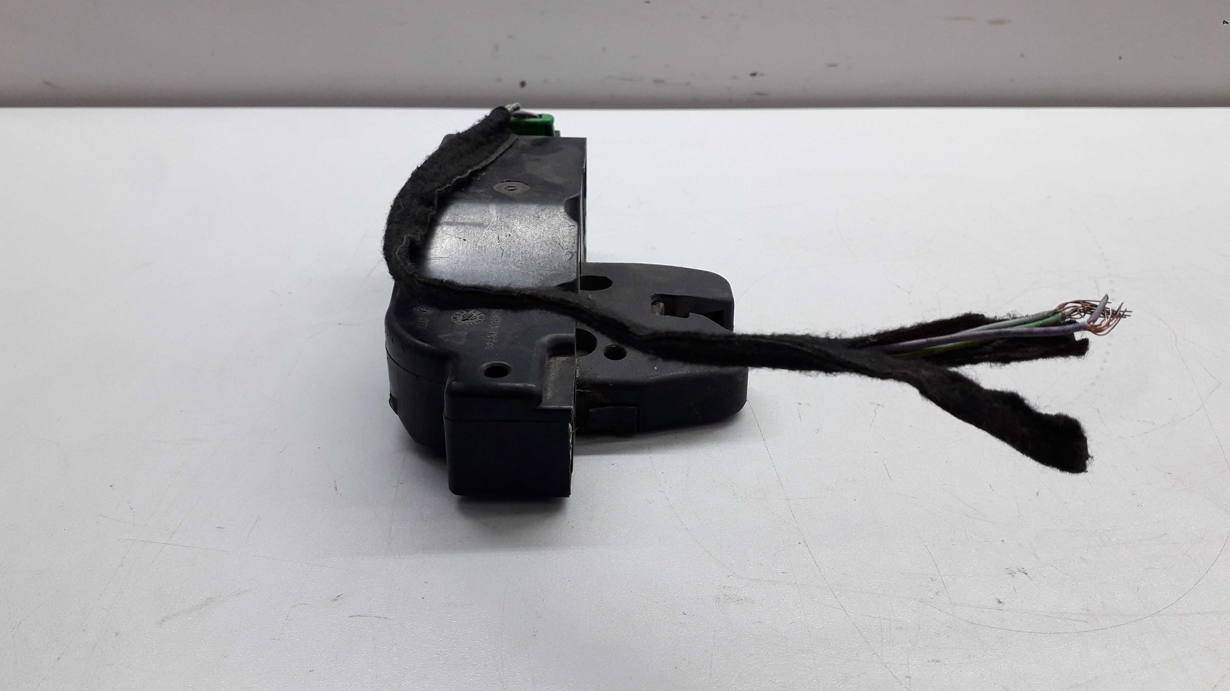 Fechadura Tampa Traseira Peugeot 206 Sw 5