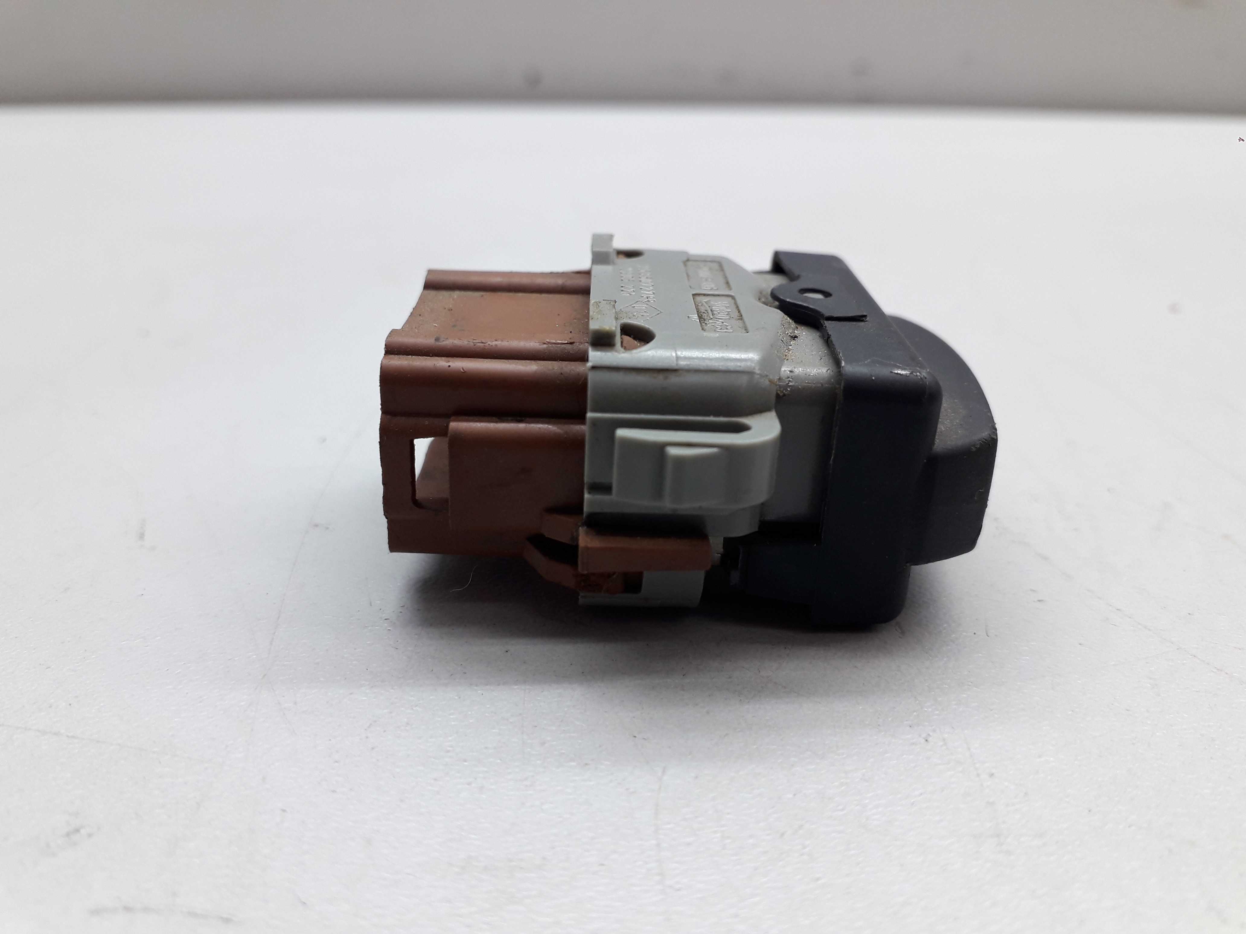 Botão Desembaçador Renault Logan Sandero Duster 2009 5