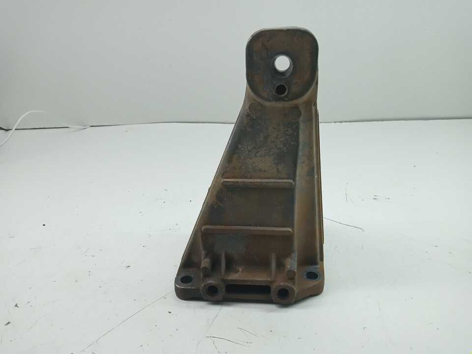 Suporte Do Motor Lado Esquerdo  Tracker 1