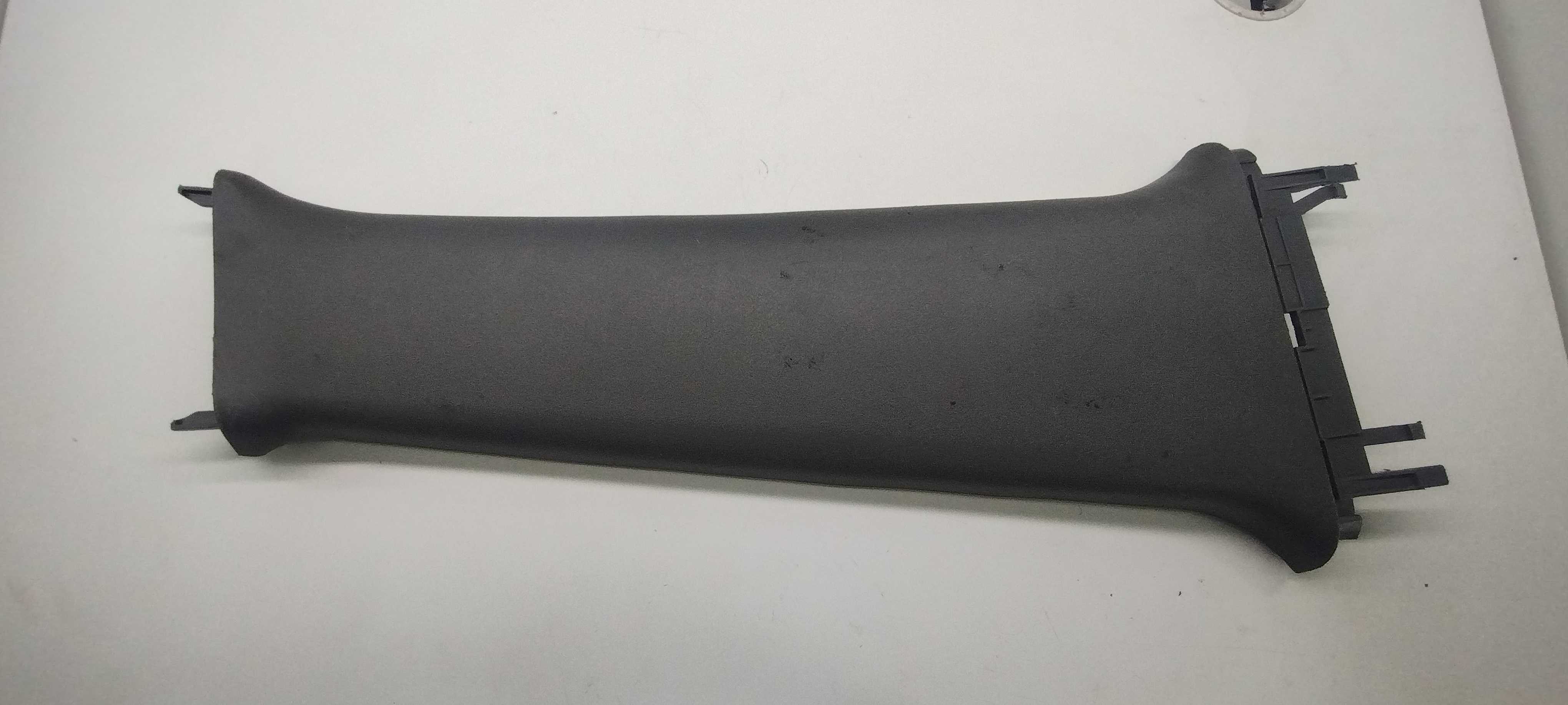 Moldura Coluna Central Lado/direito Audi A3 99/2003 1