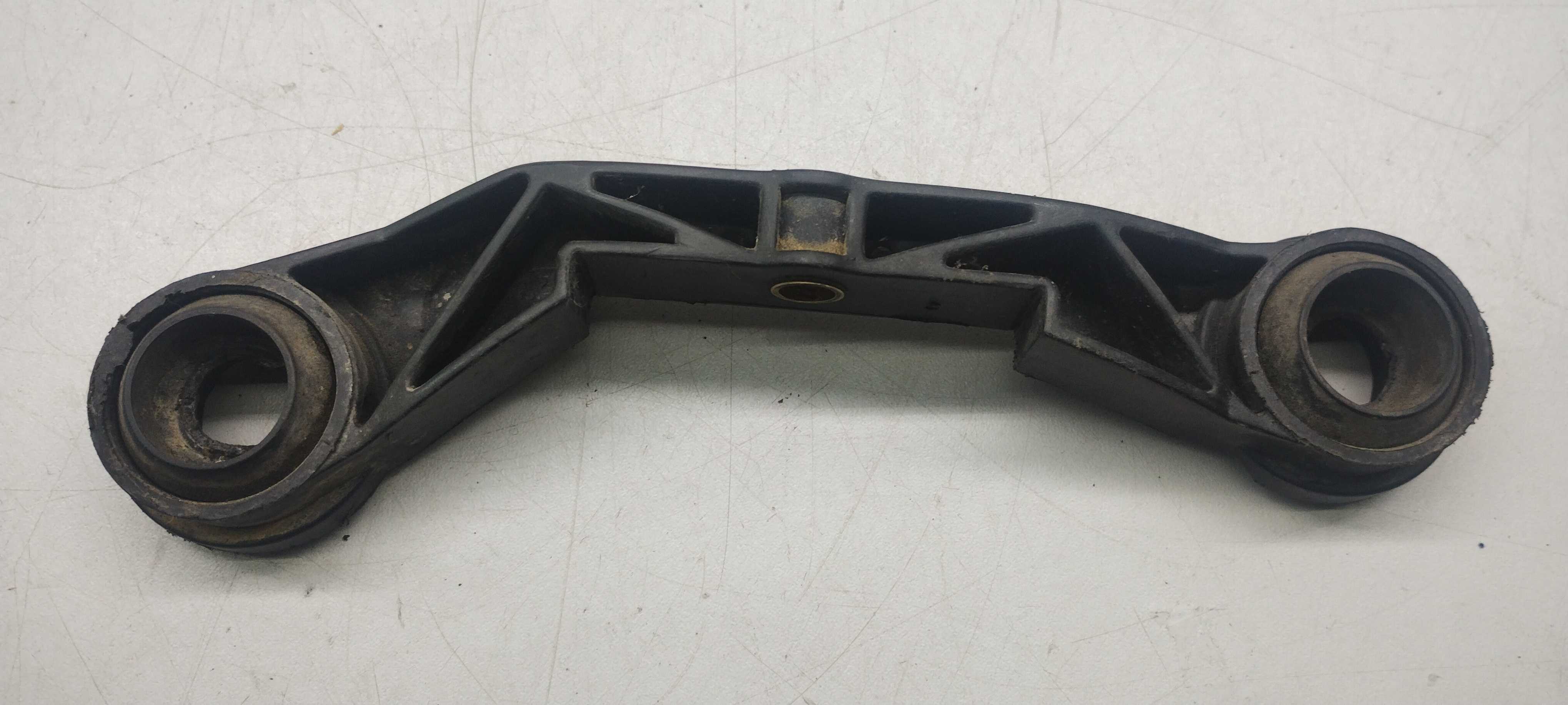 Suporte Traseiro Do Filtro De Ar Astra Zafira Vectra 2006 2