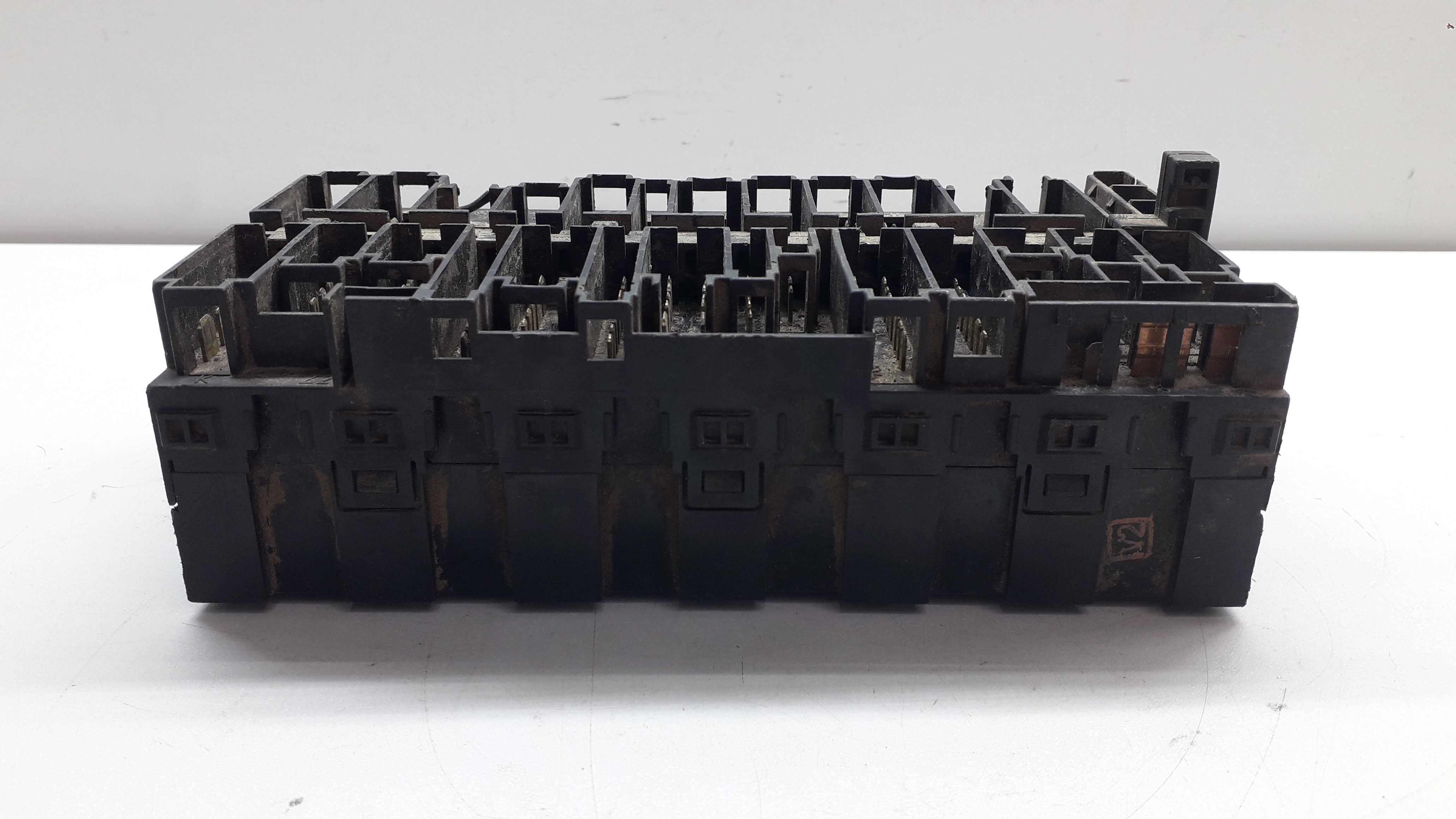 Caixa De Fusíveis Vw Golf/audi A4 1994/1998 2