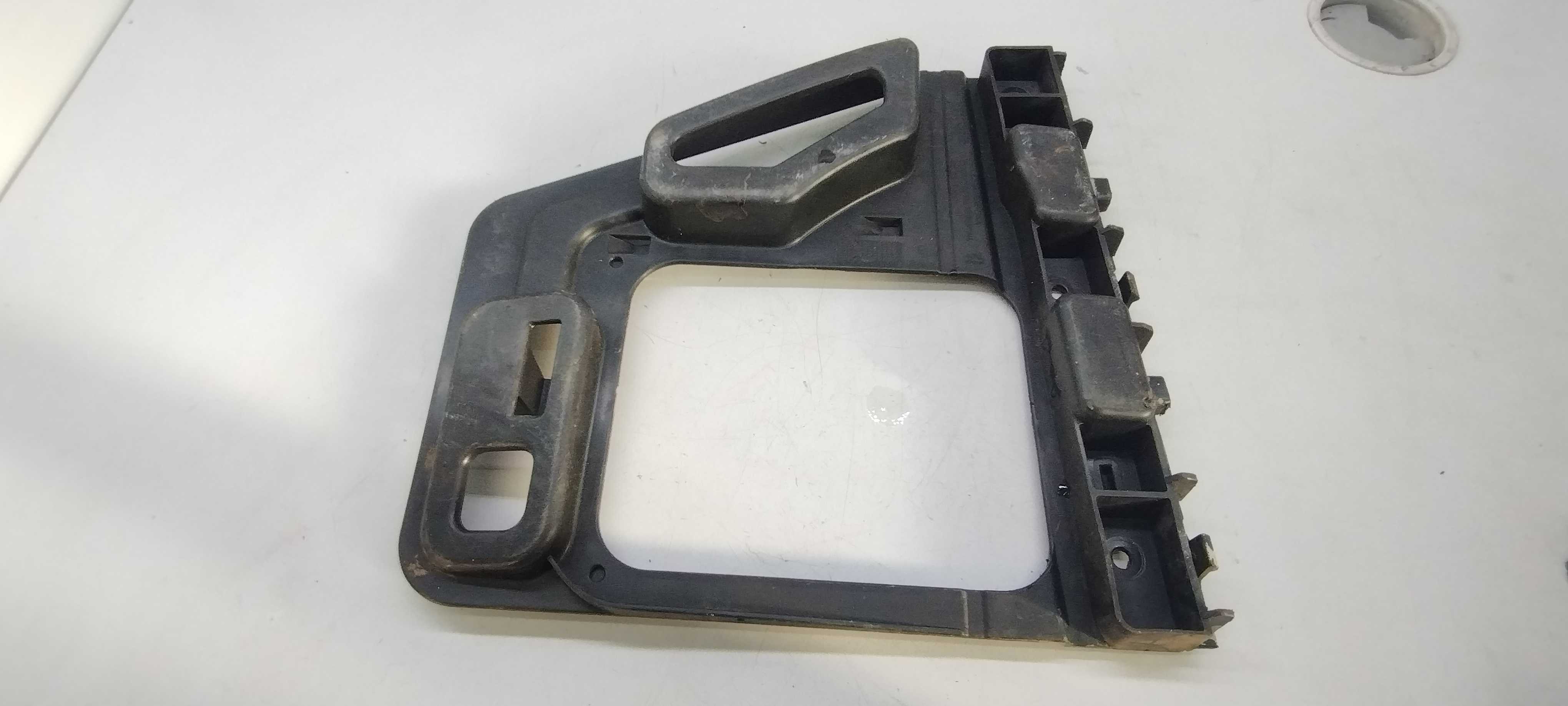 Guia Suporte Traseiro Esquerdo Peugeot 307 2008 1