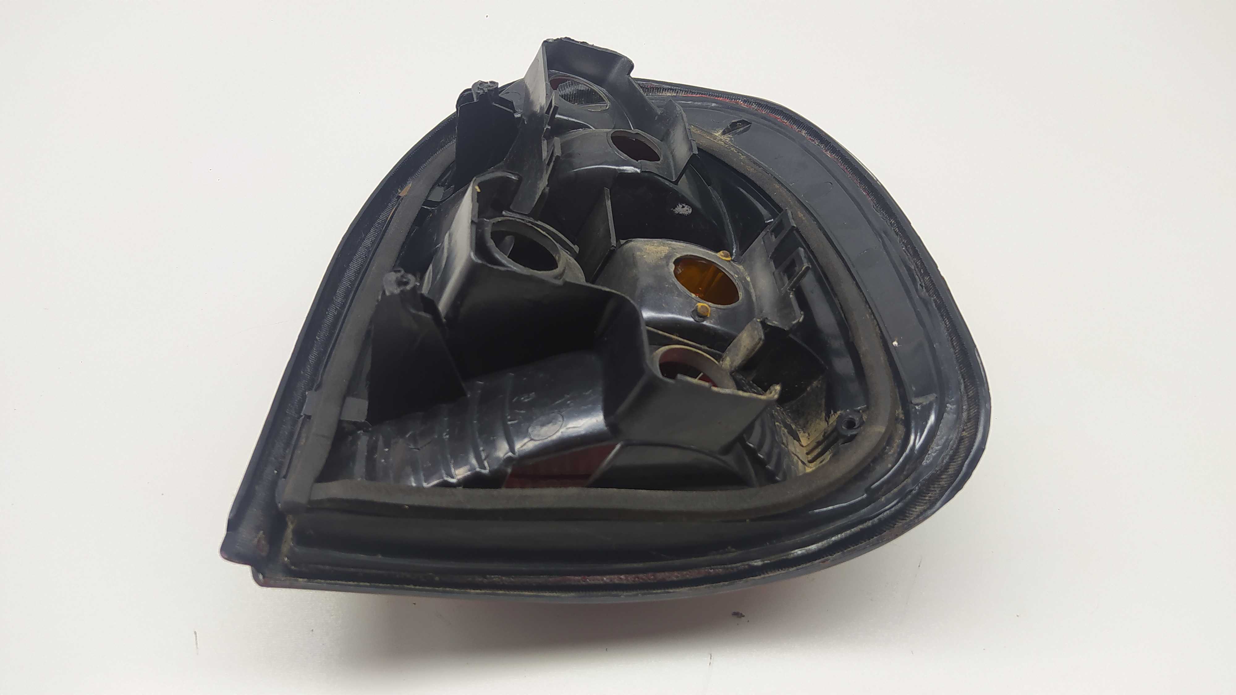 Lanterna Traseira Corsa Wind Lado Esquerdo Chevrolet Gm 4
