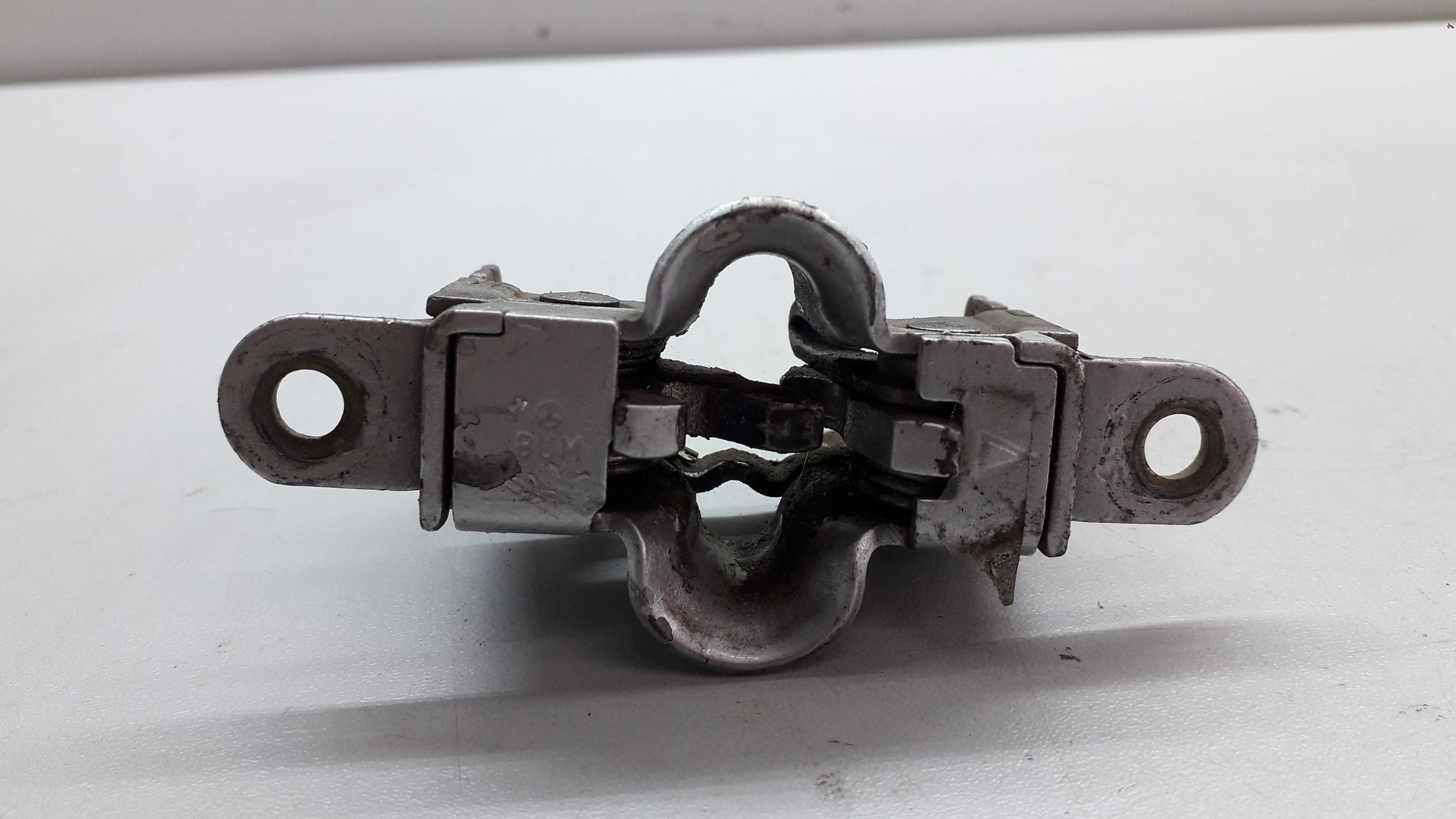 Fechadura Trava Capô Mercedes C220/c280 95 6