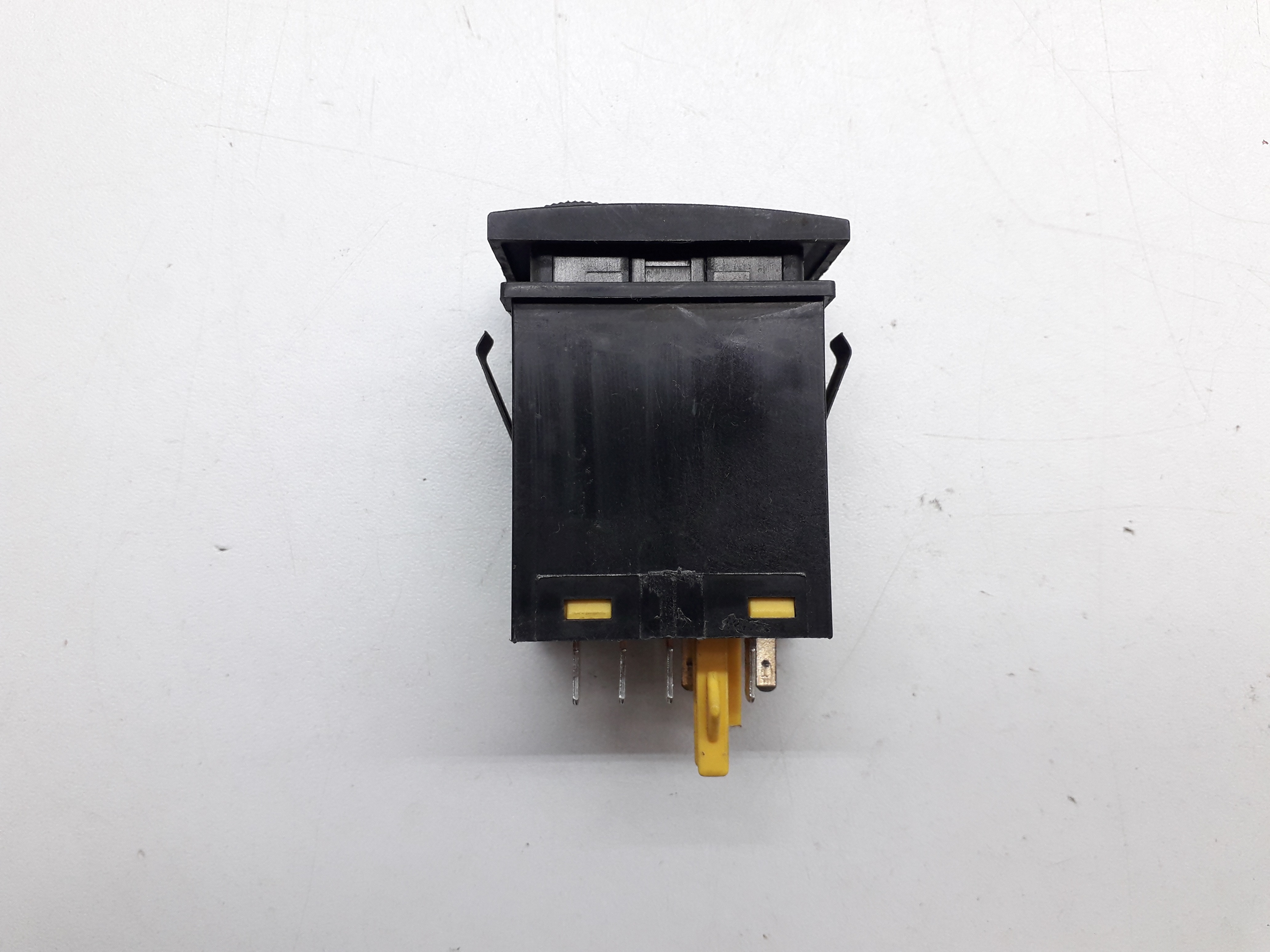 Botão Abertura Porta Malas Vw Gol Parati 2