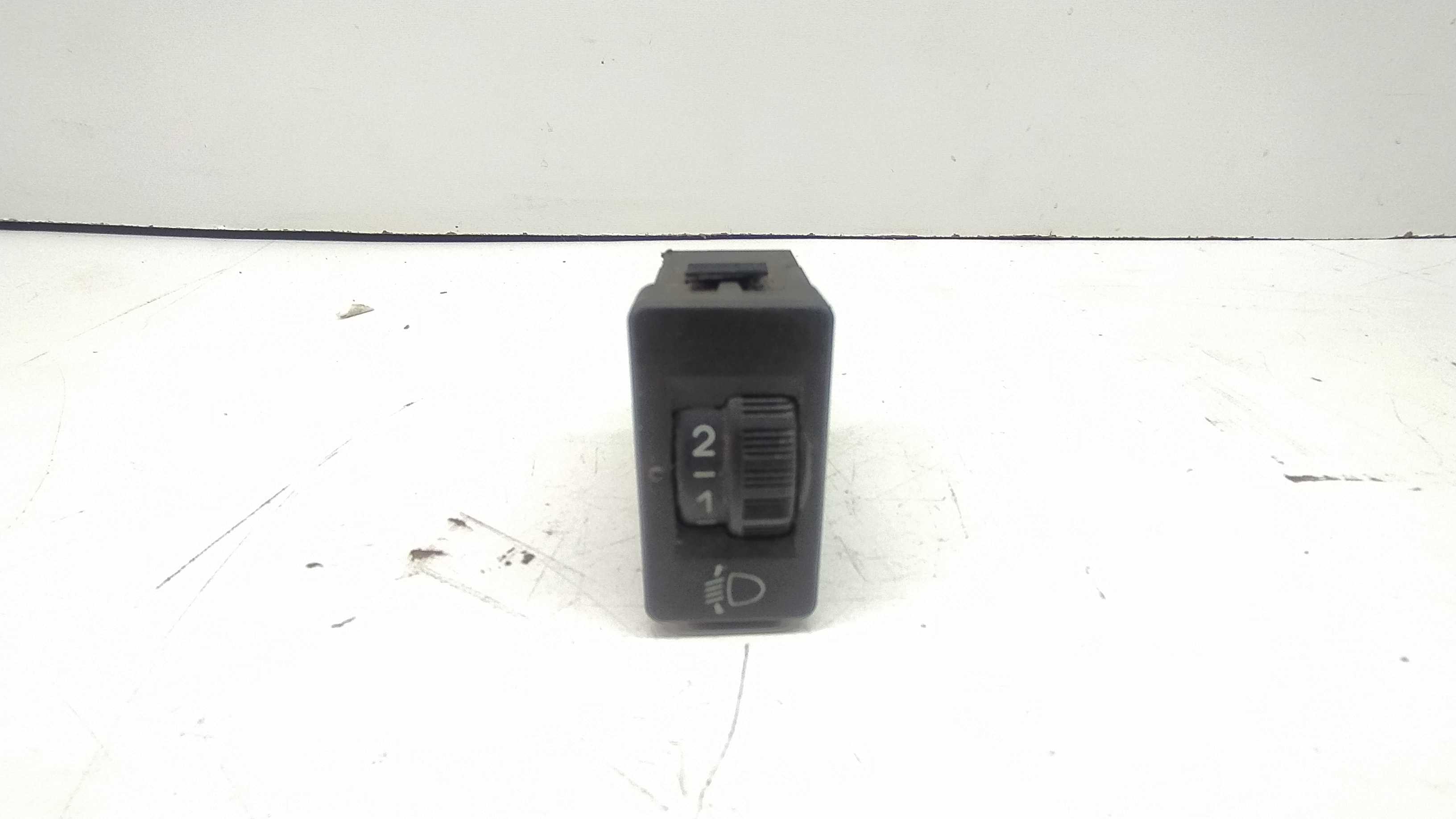 Botão Regulagem Farol Citroen C4 Peugeot 3008 2