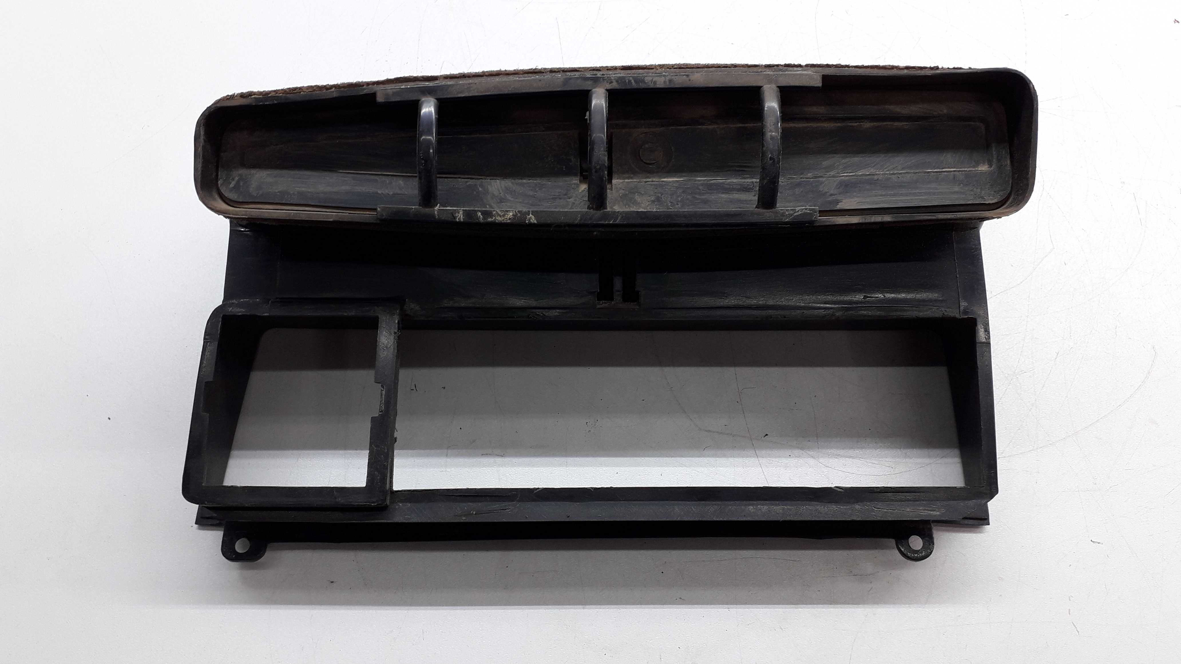 Moldura Difusor De Ar Central Gm Monza 1986 5