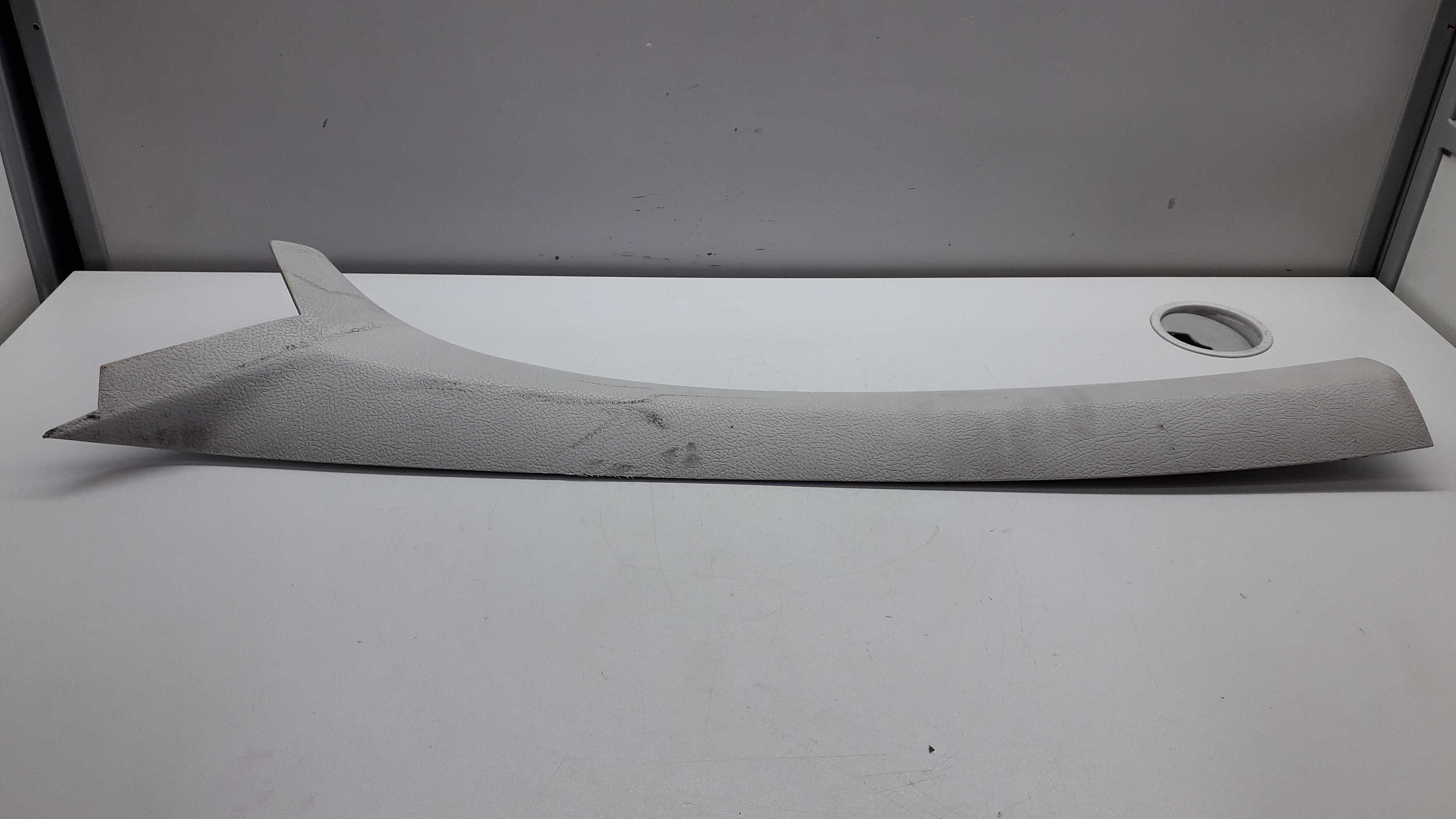 Moldura Coluna Parabrisa Esquerda Peugeot 206 2001/2008 3