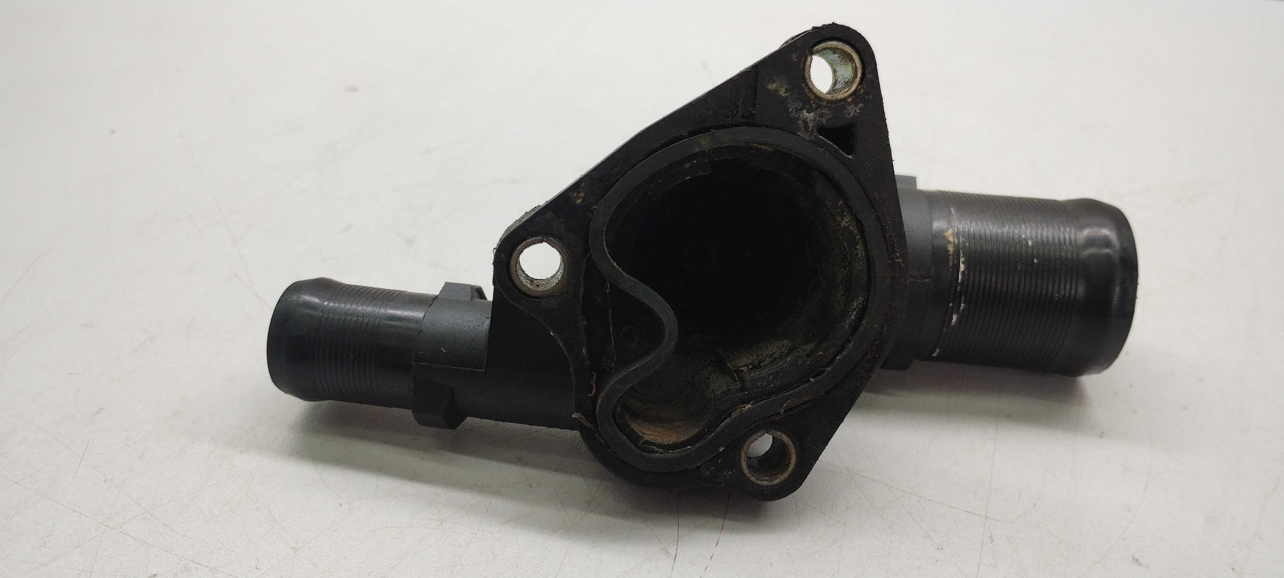 Carcaça Flange Válvula Termostática 206 Clio 1.0 16v 99/08 2