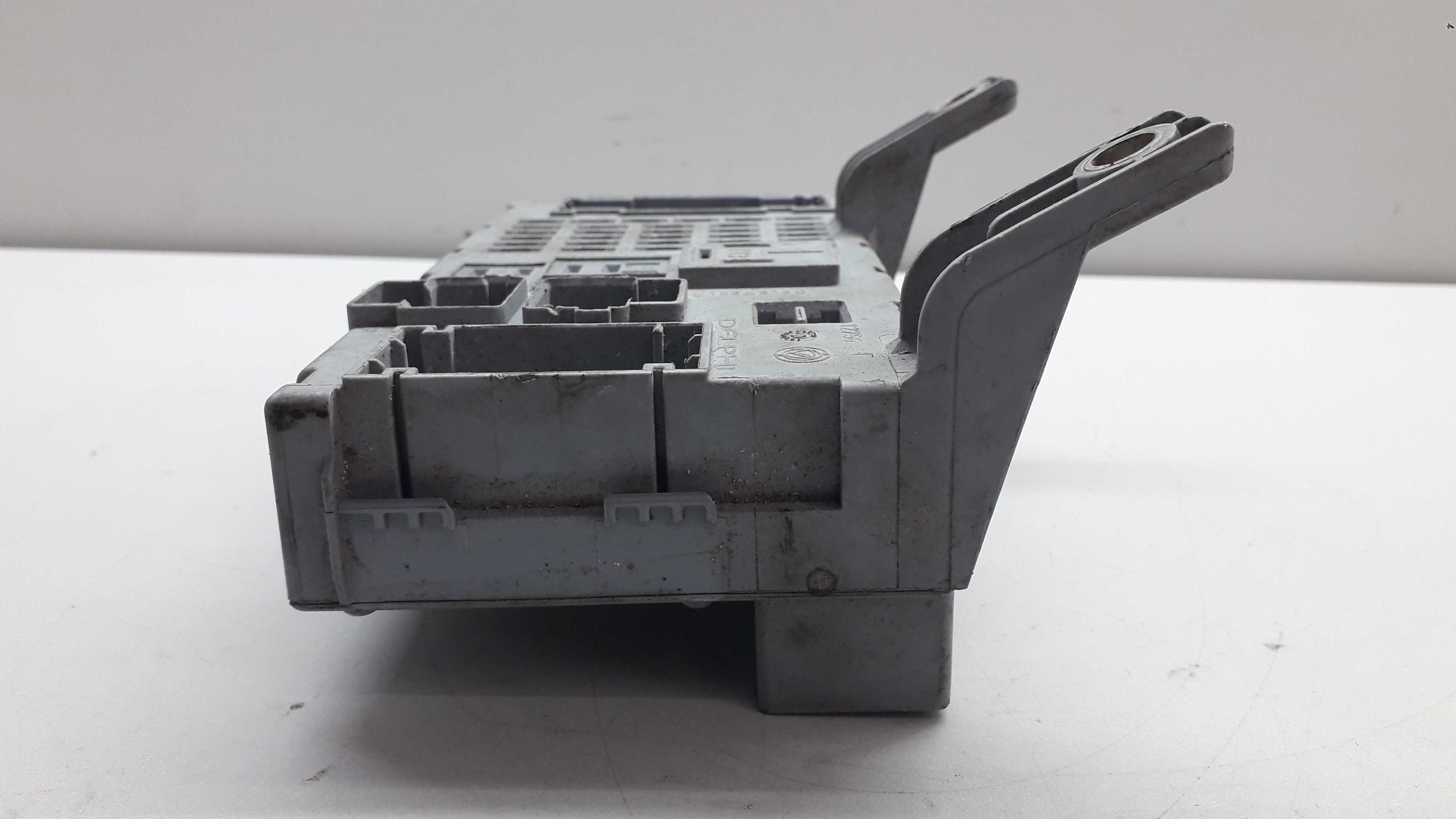 Caixa De Fusíveis Fiat Palio Idea 2005/2010 3