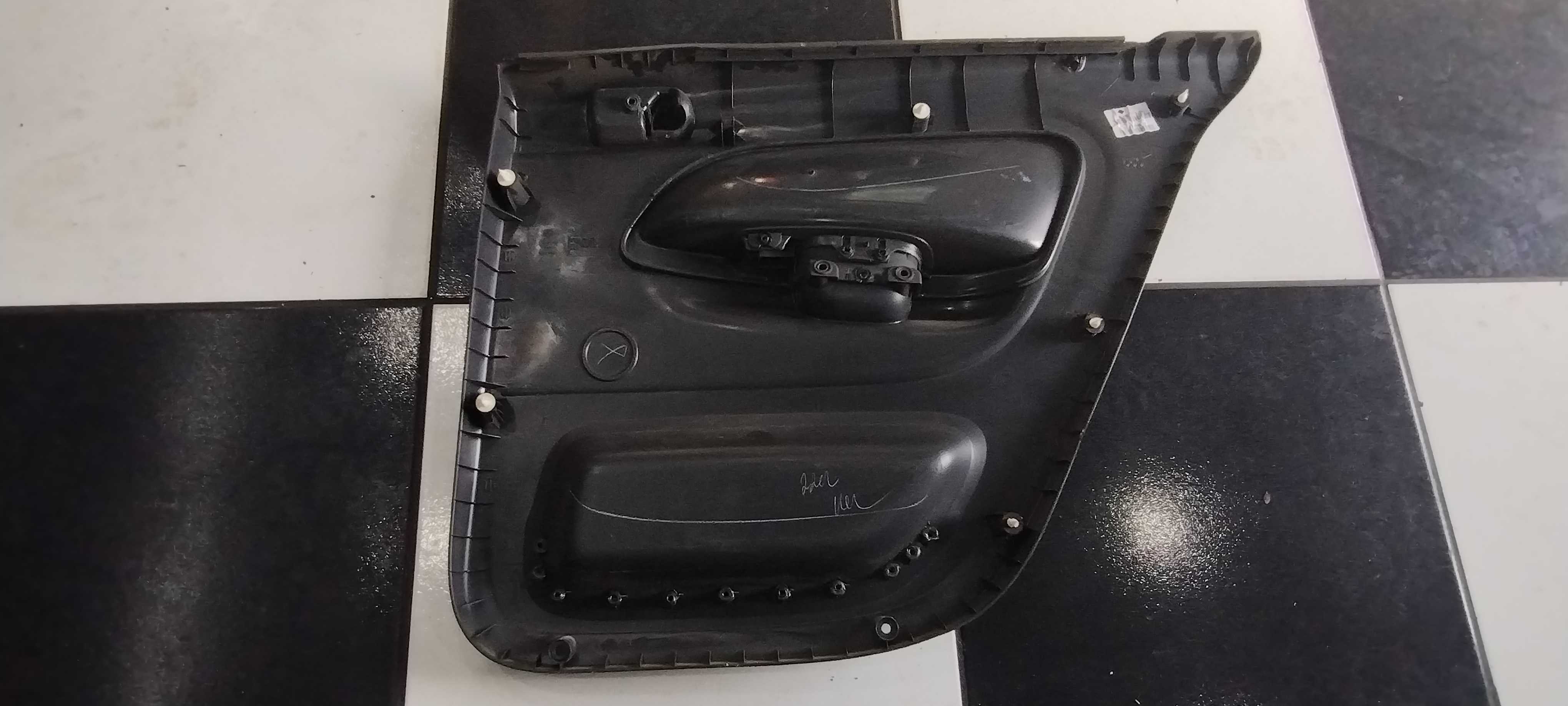 Forro Porta Traseira Esquerdo Volkswagem Gol G5 2009/11  Preto 2