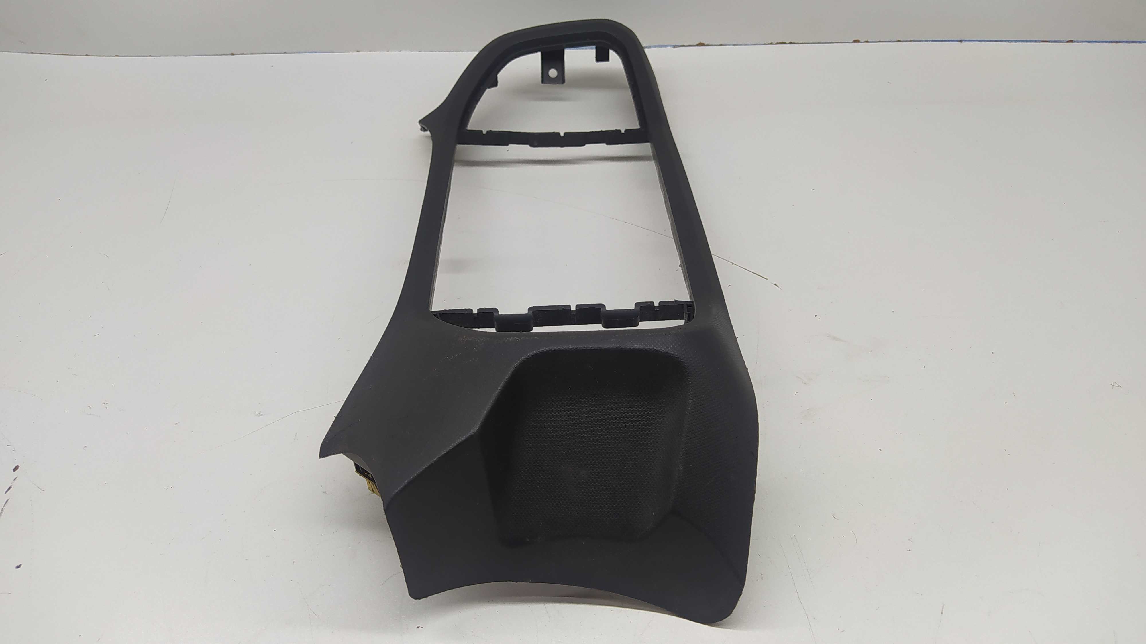 Moldura Central Painel Multimídia Gm Onix 2013 3