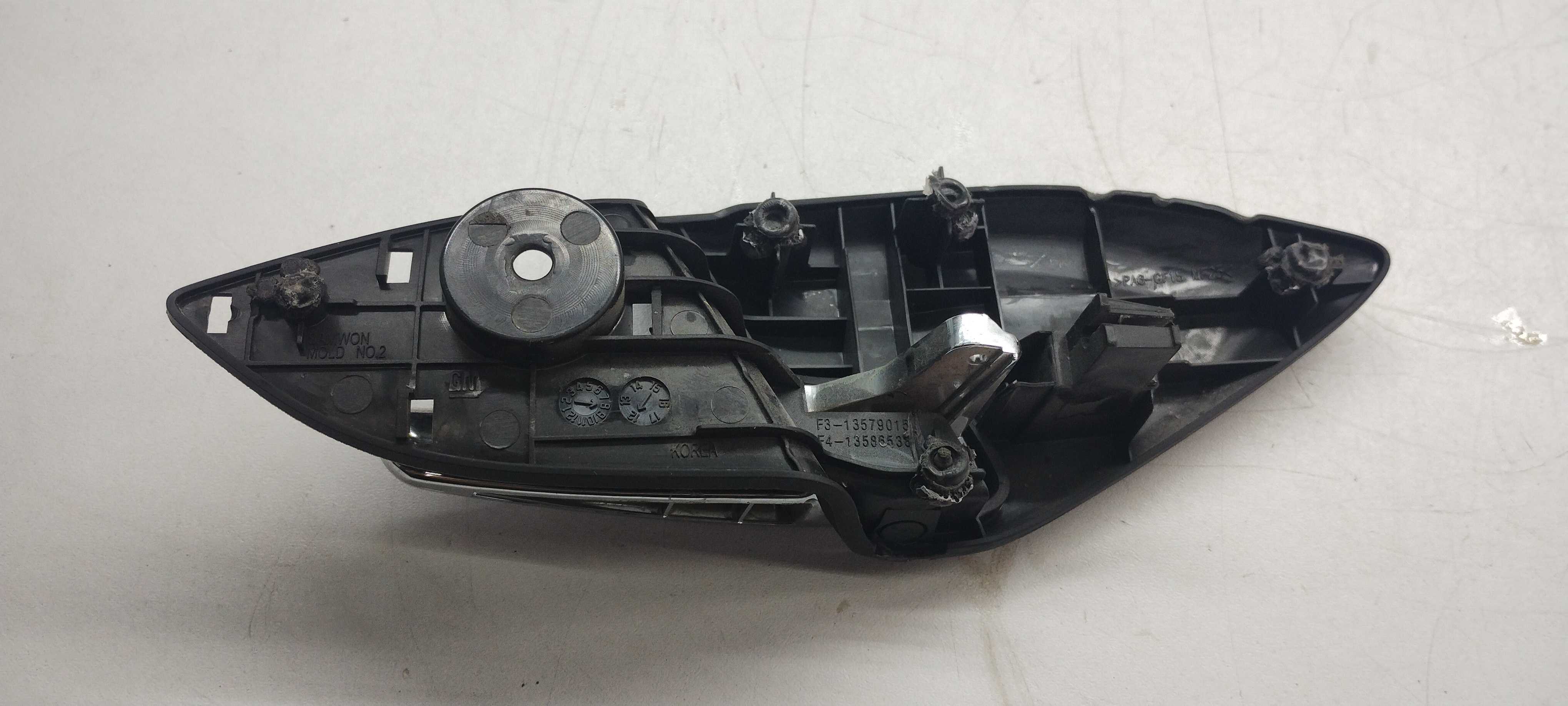 Maçaneta Interna Dianteira Direita Chevrolet Onix 16/19 3