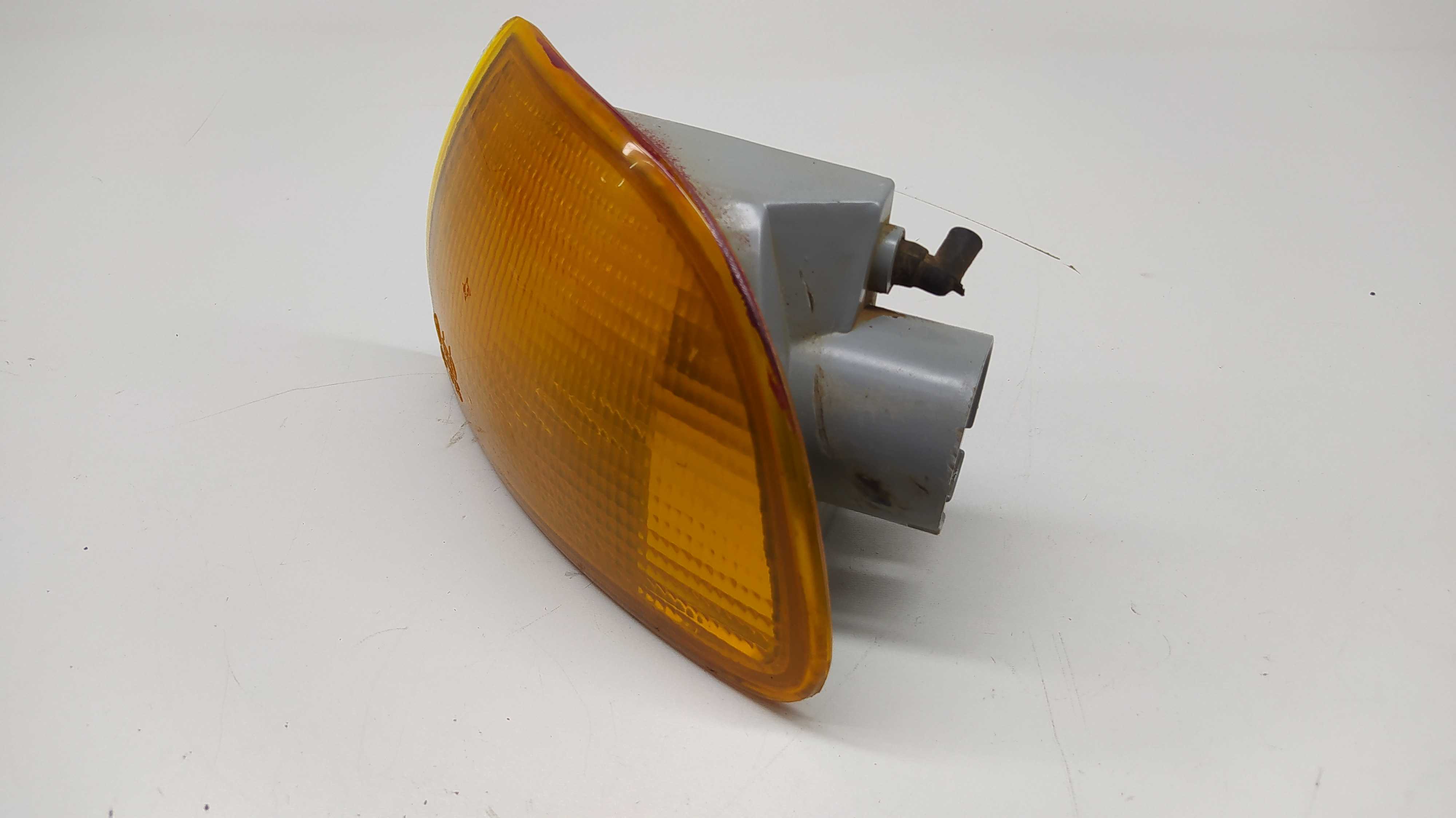 Lanterna Dianteira Pisca Seta Le Fiat Palio 96/00 2
